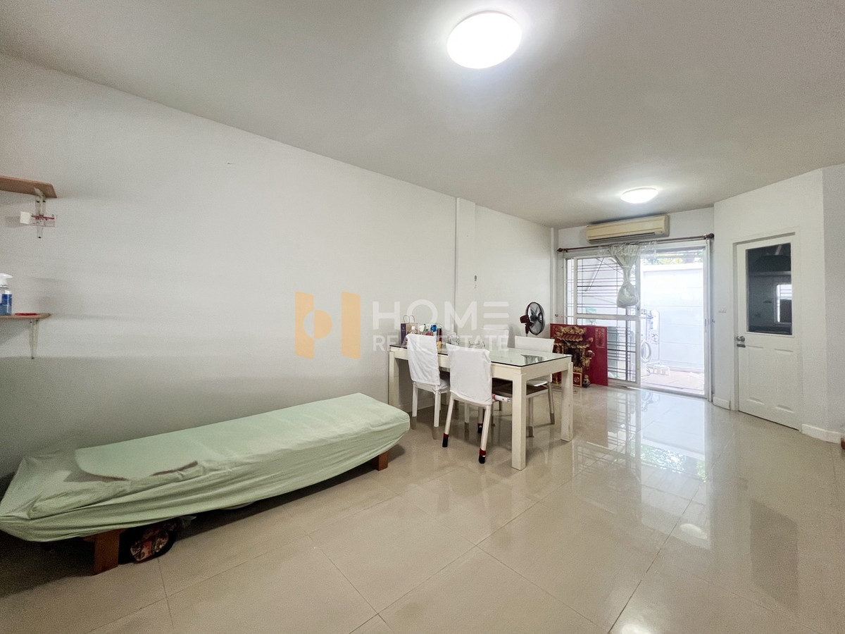 ทาวน์โฮม ทาวน์ พลัส พระราม 9 / 3 ห้องนอน (ขาย), Town Plus Rama 9 / Townhome 3 Bedrooms (FOR SALE) BZD042