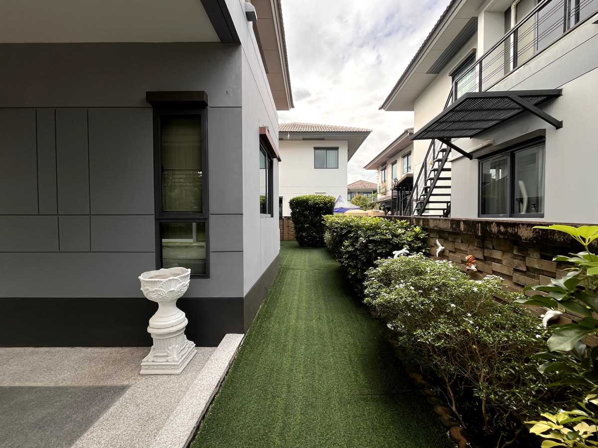 บ้านเดี่ยว บุราสิริ วงแหวน - อ่อนนุช / 3 ห้องนอน (ขาย), Burasiri Wongwaen - Onnut / Detached House 3 Bedrooms (FOR SALE) POON057