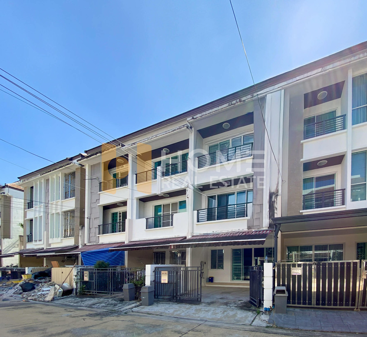 บ้านกลางเมือง เอสเซ้นส์ สาทร - ตากสิน 2 / 3 ห้องนอน (ขาย), BAAN KLANG MUANG S - Sense SATHORN - TAKSIN 2 / 3 Bedrooms (FOR SALE) BALL019