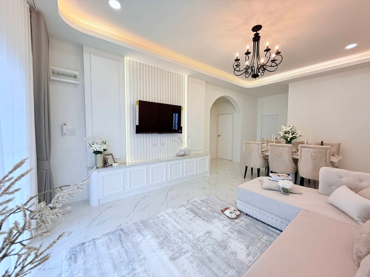 โชคชัย วิลเลจ 3 / 2 ห้องนอน (ขาย), Chokchai Village 3 / 2 Bedrooms (FOR SALE) BEWN008