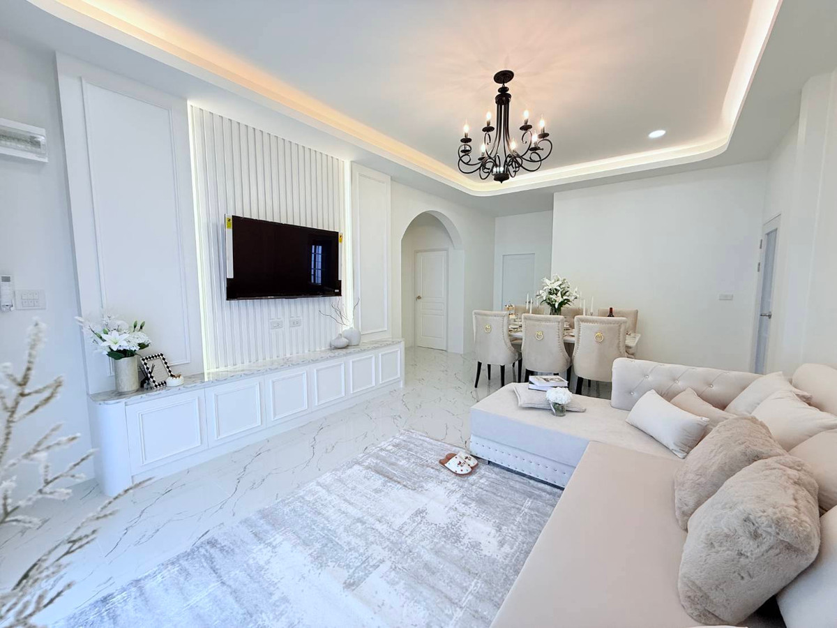 โชคชัย วิลเลจ 3 / 2 ห้องนอน (ขาย), Chokchai Village 3 / 2 Bedrooms (FOR SALE) BEWN008