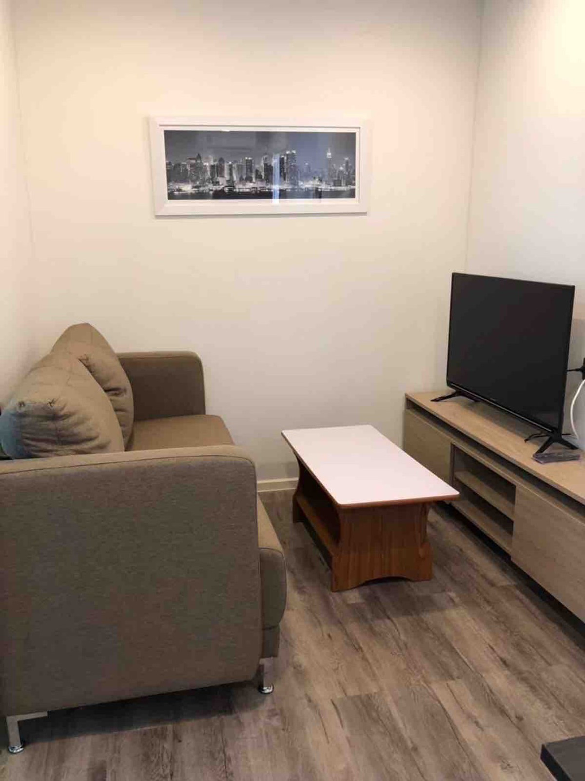 Brown Condo HuaiKwang / 1 Bed Plus (SALE WITH TENANT), บราวน์ คอนโด ห้วยขวาง / 1 ห้องนอน + ห้องอเนกประสงค์ (ขายพร้อมผู้เช่า) TARN061