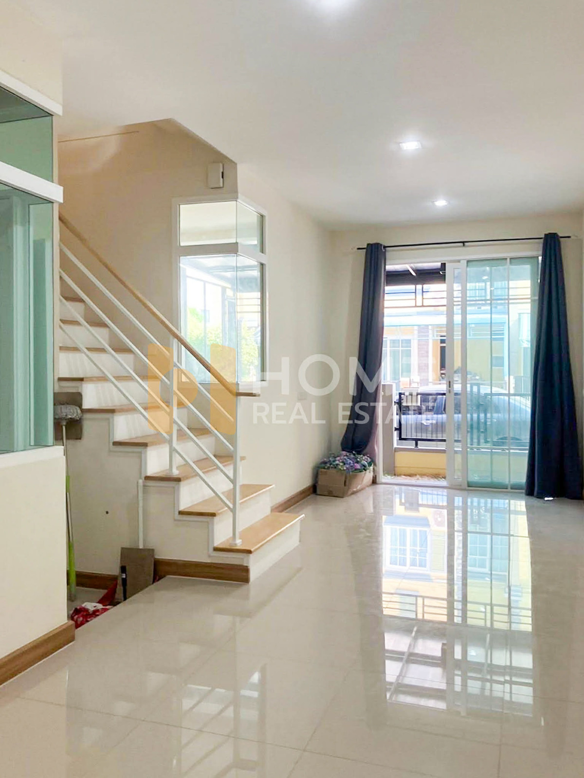 โกลเด้น ทาวน์ 2 บางแค / 3 ห้องนอน (ขายพร้อมผู้เช่า),  Golden Town 2 Bangkhae / 3 Bedrooms (SALE WITH TENANT) BALL190