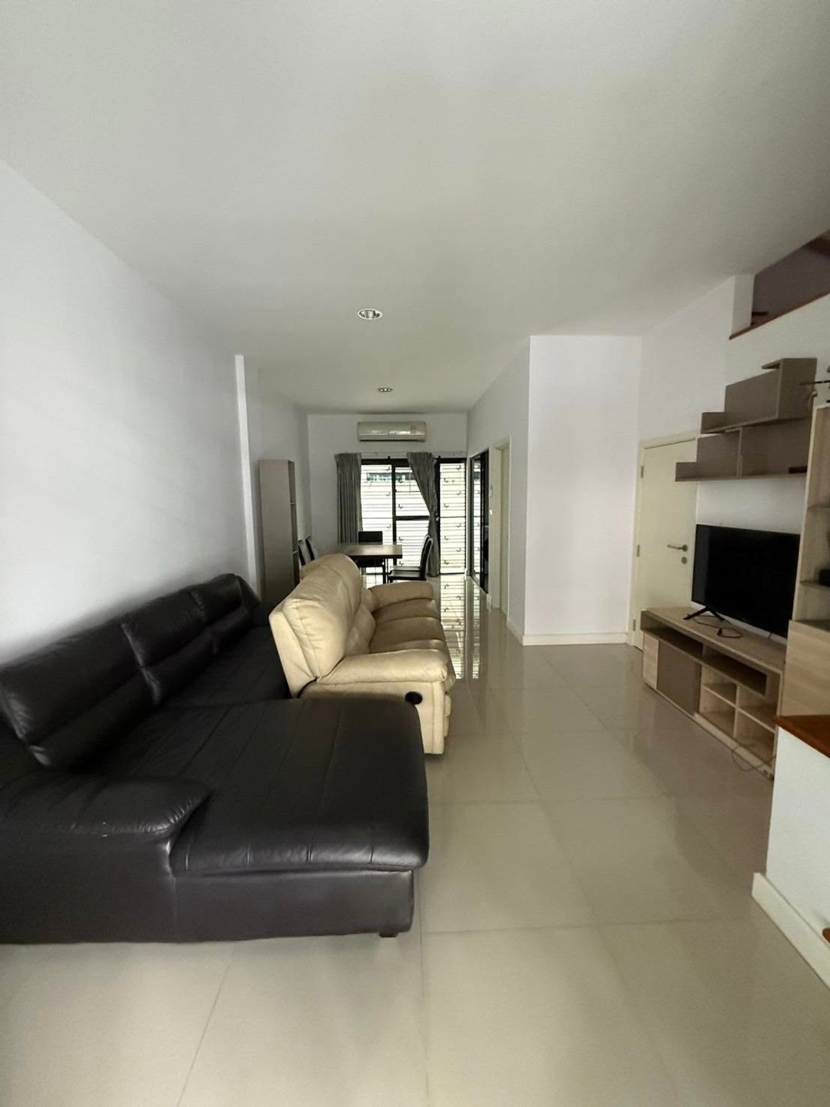 ทาวน์โฮม ฟลอรา วงศ์สว่าง / 3 ห้องนอน (ให้เช่า), Flora Wongsawang / Townhome 3 Bedrooms (FOR RENT) FRUNC008