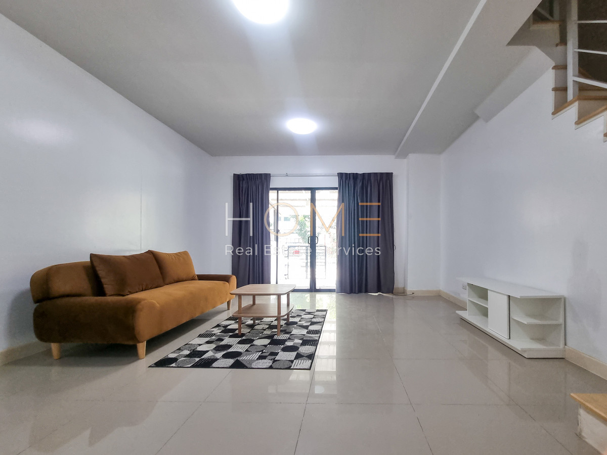 ทาวน์โฮม เดอะ คอนเนค อัพ 3 ลาดพร้าว 126 / 3 ห้องนอน (ขายพร้อมผู้เช่า), The Connect Up 3 Ladprao 126 / Townhome 3 Bedrooms (SALE WITH TENANT) TPM207