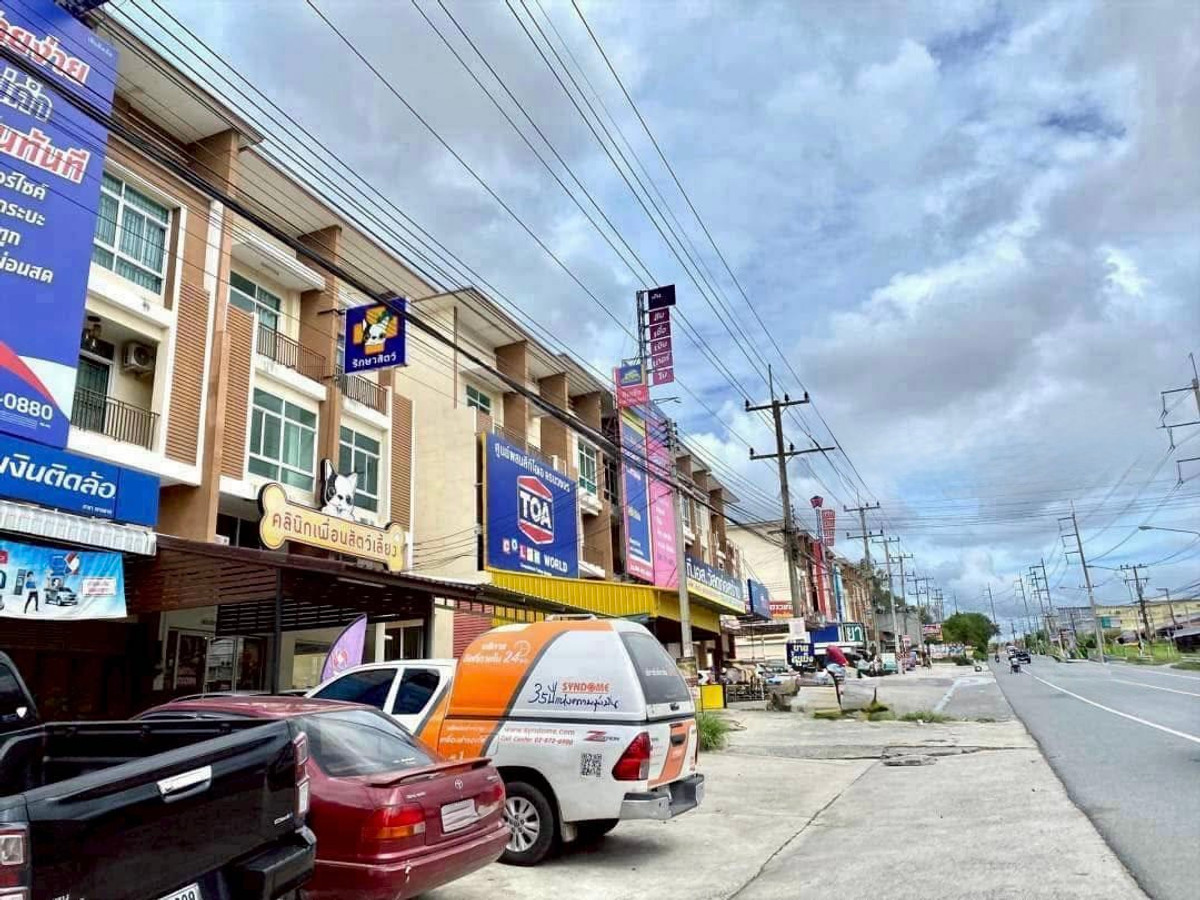 อาคารพาณิชย์ เดอะ พอยท์ บ่อวิน / 3 ชั้น (ขาย), The Point Bowin / Commercial Building 3 Storey (FOR SALE) YEAN072