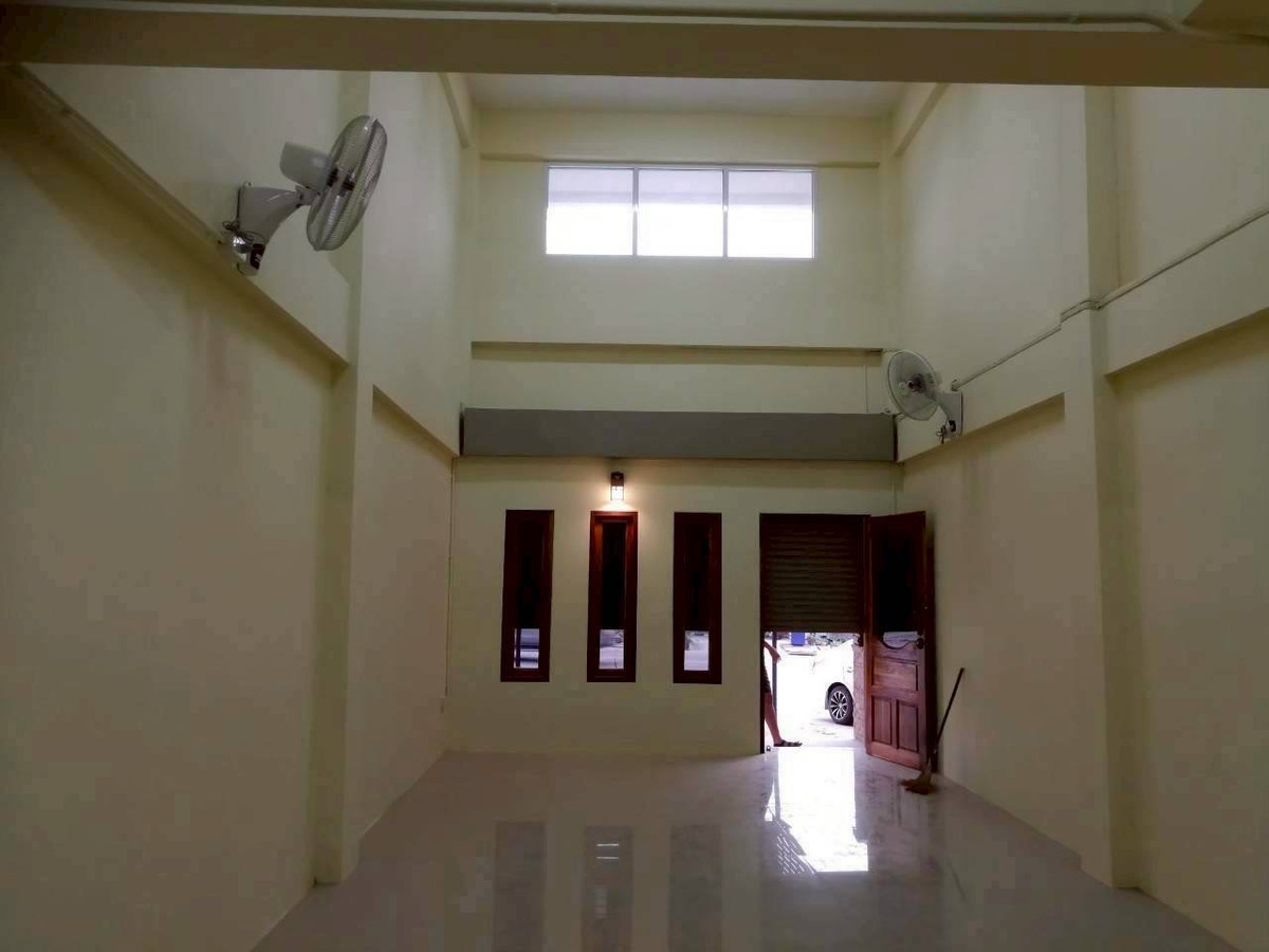 อาคารพาณิชย์ เดอะ พอยท์ บ่อวิน / 3 ชั้น (ขาย), The Point Bowin / Commercial Building 3 Storey (FOR SALE) YEAN072