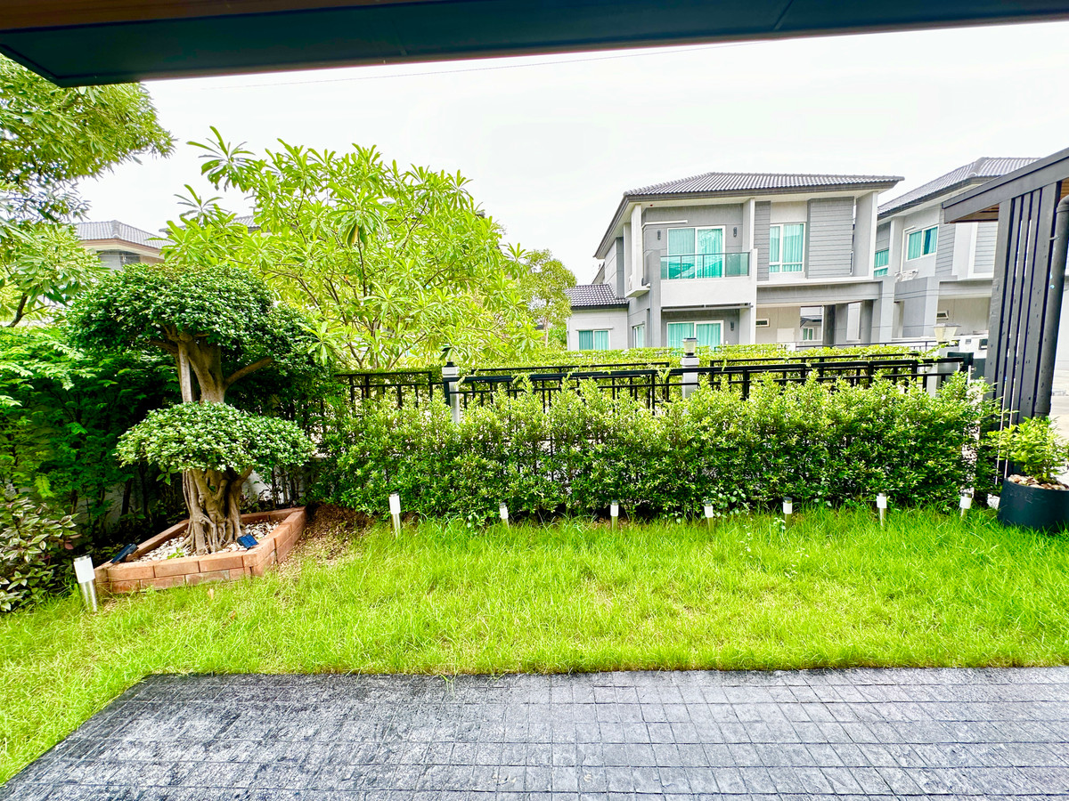 เซนโทร พหลฯ - วิภาวดี 2 / 4 ห้องนอน (ขาย), Centro Phahol - Vibhavadi 2 / 4 Bedrooms (FOR SALE) FRUNC011