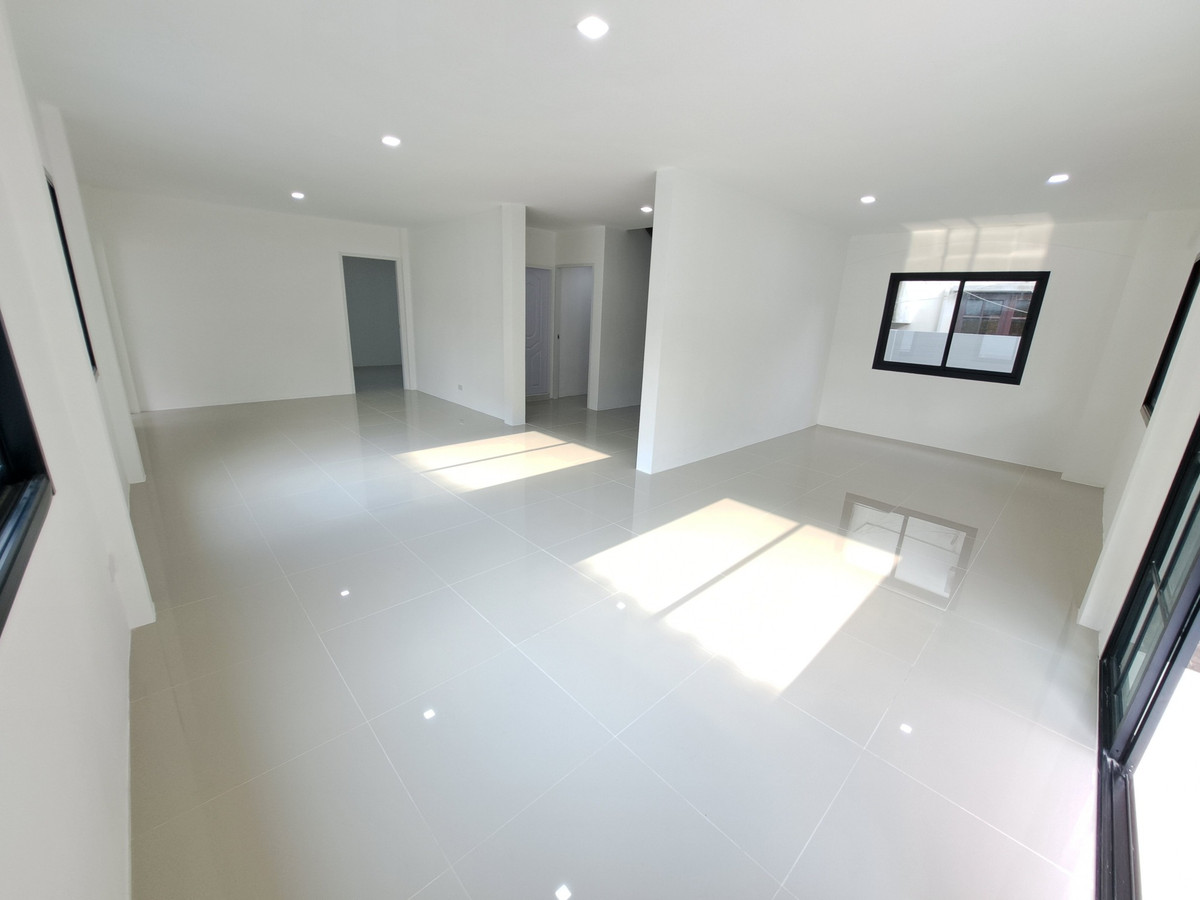 พัชรวิลล์ 2 / 4 ห้องนอน (ขาย), Phatchara Ville 2 / 4 Bedrooms (FOR SALE) AOM030