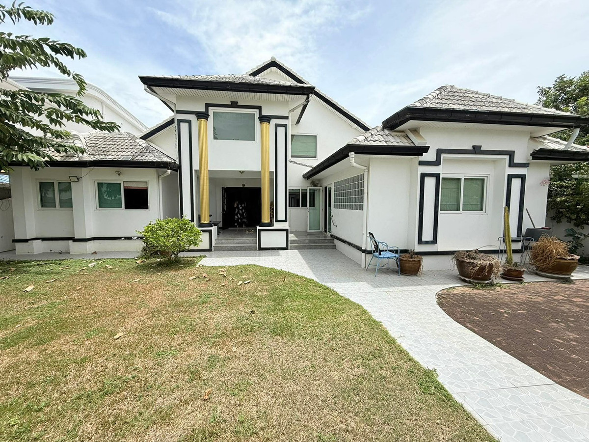 บ้านเดี่ยว ซอยแม่เอื้อน / 5 ห้องนอน (ขาย), Detached House Soi Mae Uean / 5 Bedrooms (FOR SALE) AM030