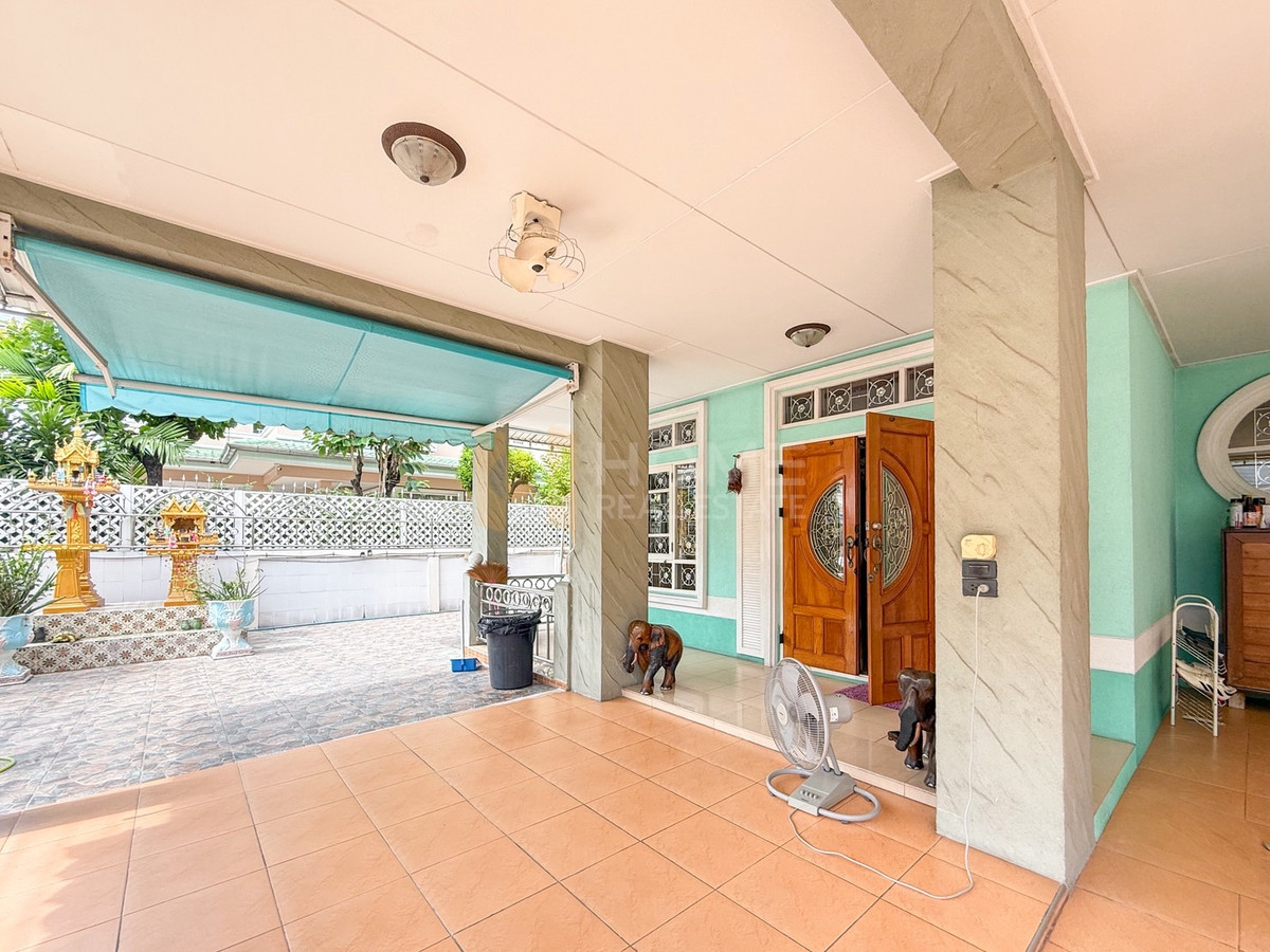 พาร์คเวย์ ชาเล่ต์ รามคำแหง / 3 ห้องนอน (ขาย), Parkway Chalet / 3 Bedrooms (FOR SALE) AA587