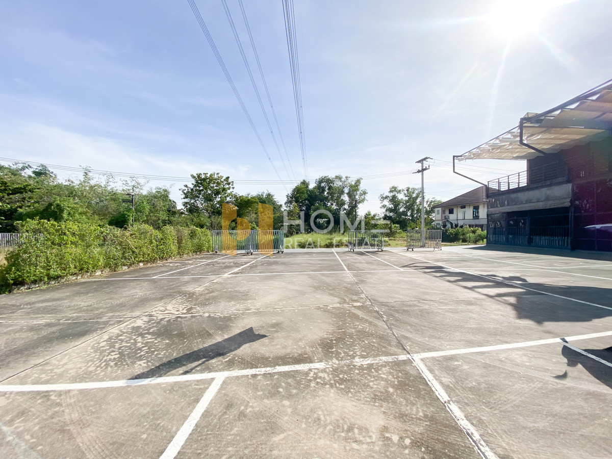 ที่ดินพร้อมสิ่งปลูกสร้าง ซอยร่วมสุข 5/6 / (ขาย), Land with Building Soi Ruamsuk 5/6 / (FOR SALE) TPM311