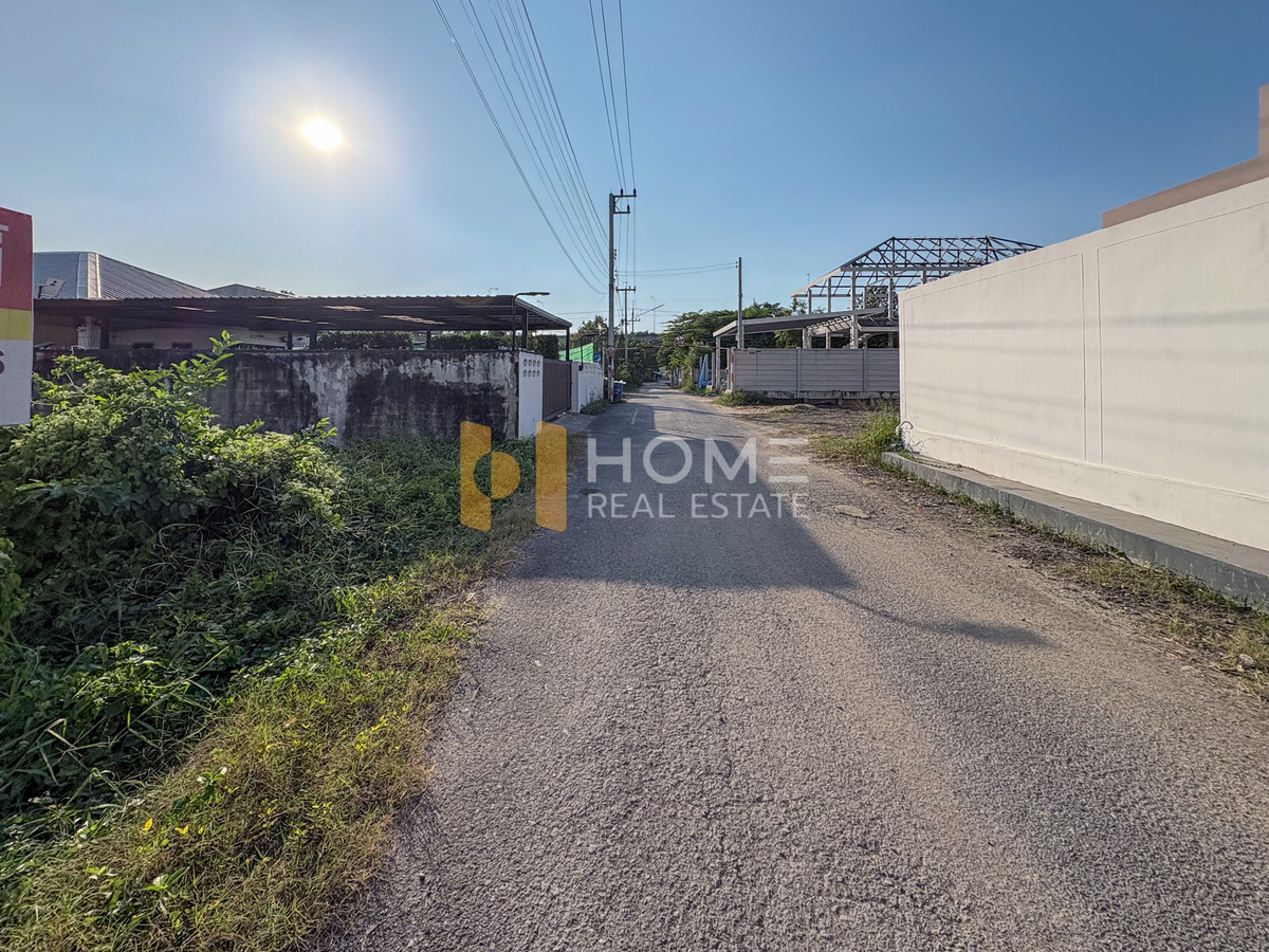 ที่ดินพร้อมสิ่งปลูกสร้าง ซอยร่วมสุข 5/6 / (ขาย), Land with Building Soi Ruamsuk 5/6 / (FOR SALE) TPM311