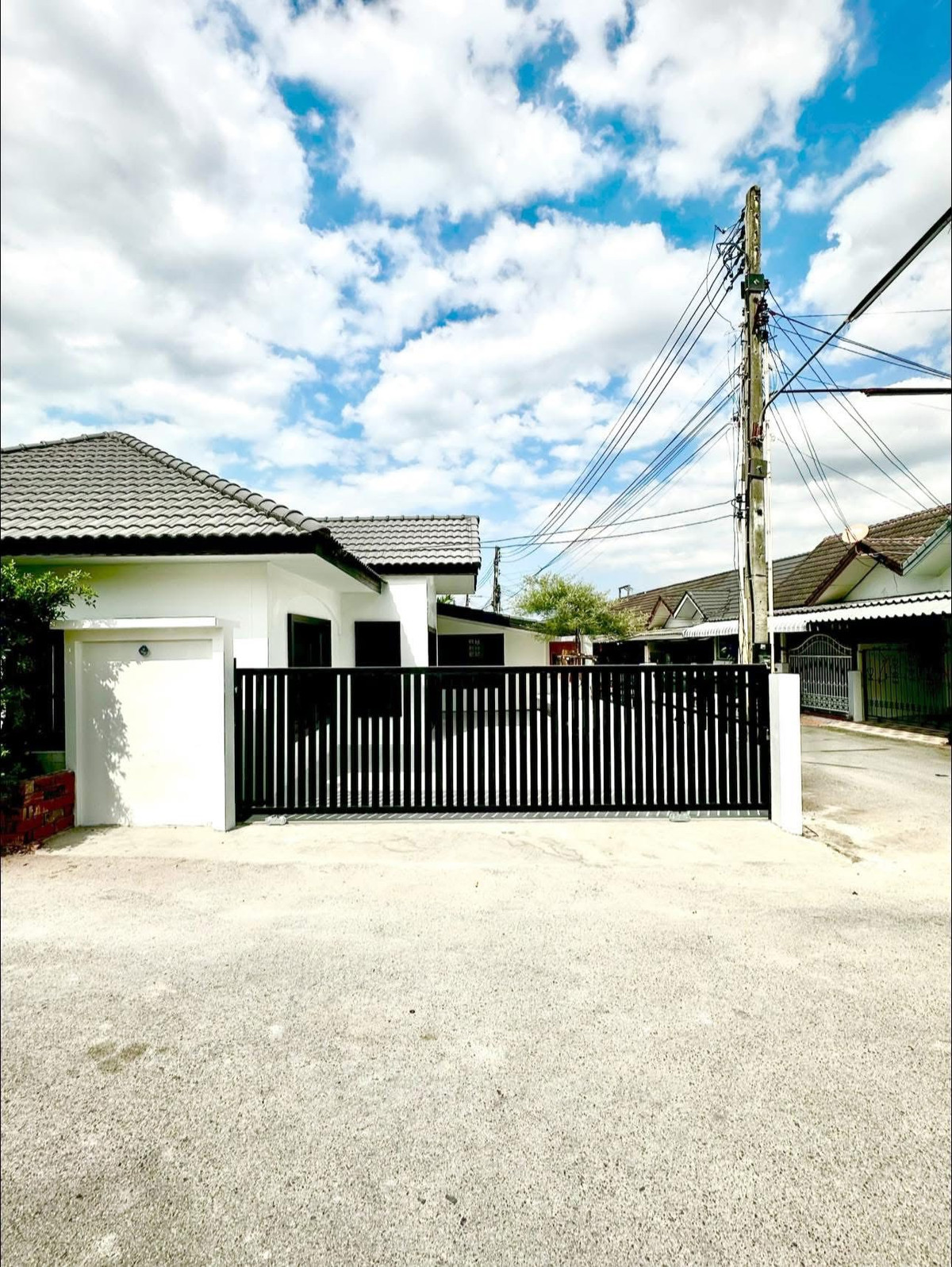 ฉัตรแก้ว กรุ๊ป เฟส 1 / 4 ห้องนอน (ขาย), Chatkaew Group Phase 1 / 4 Bedrooms (FOR SALE) BEWN048