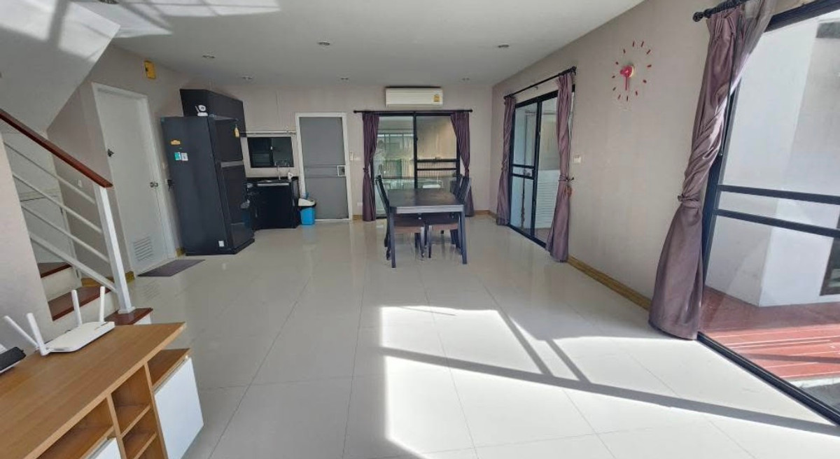วี ทู อ่อนนุช - พระราม 9 / 3 ห้องนอน (ขาย), We 2 Onnut - Rama 9 / 3 Bedrooms (FOR SALE) POON126
