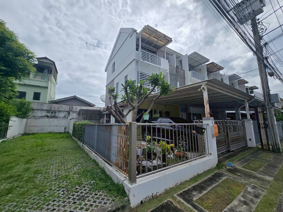 บ้านใหม่ พระราม 9 - ศรีนครินทร์ / 3 ห้องนอน (ขาย), Baan Mai Rama 9 - Srinakarin / 3 Bedrooms (FOR SALE) BZD120