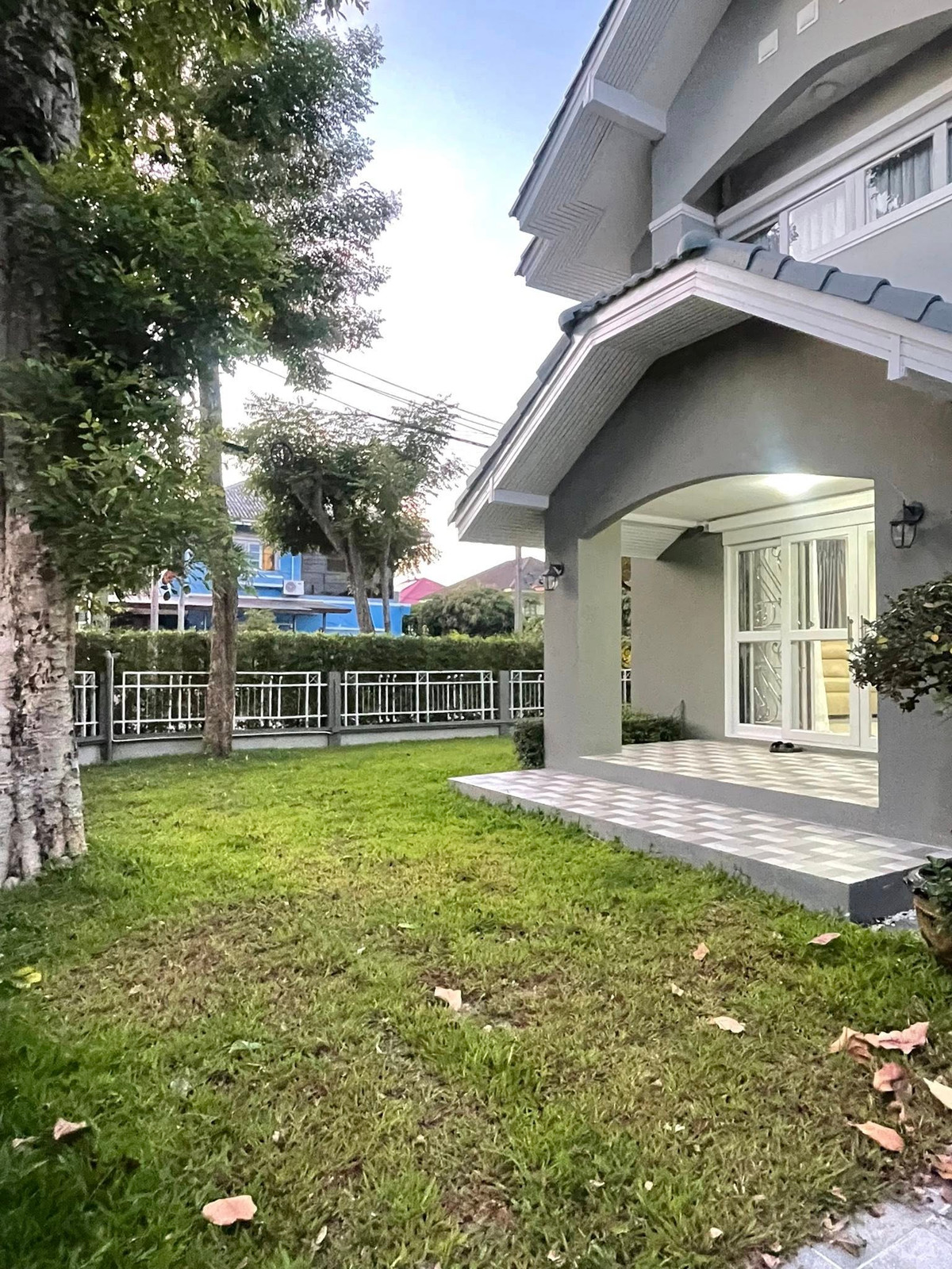 ฟลอร่าวิลล์ พาร์ค ซิตี้ สุวินทวงศ์ 38