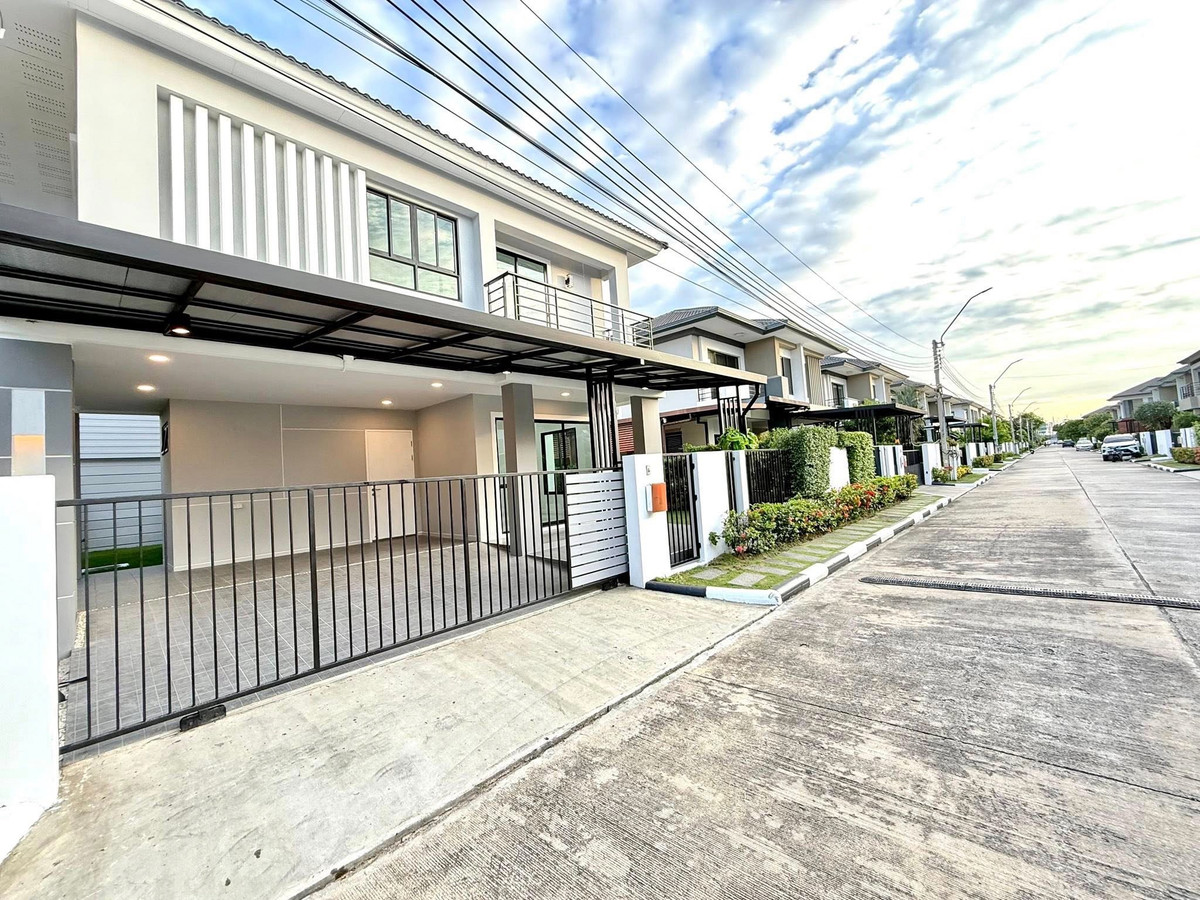 ซีรีน เพชรเกษม - พุทธมณฑล สาย 3 / 4 ห้องนอน (ขาย), Zerene Petchkasem - Phutthamonthon Sai 3 / 4 Bedrooms (FOR SALE) BALL247