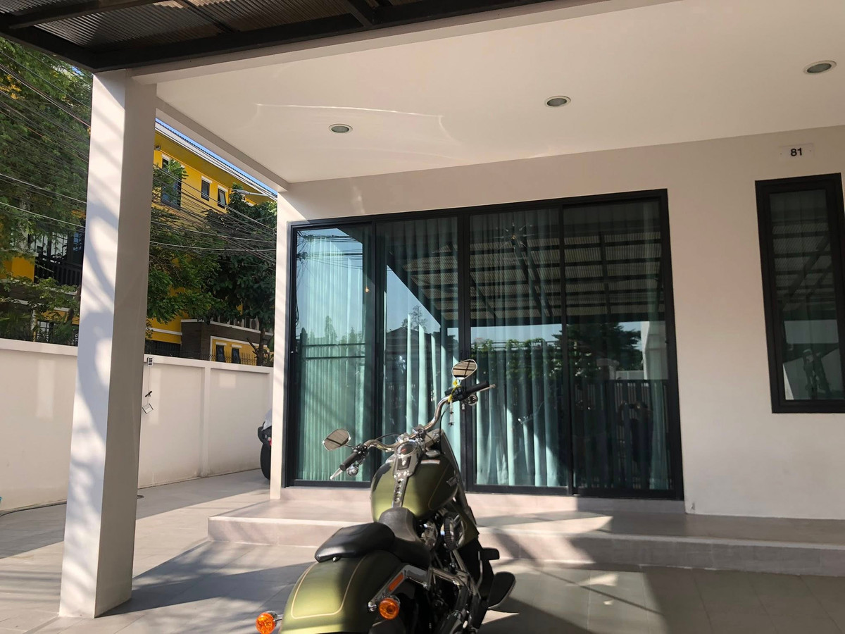 ปุณณวิถี 31 / 4 ห้องนอน (ขาย), Punnawithi 31 / 4 Bedrooms (FOR SALE) MU001