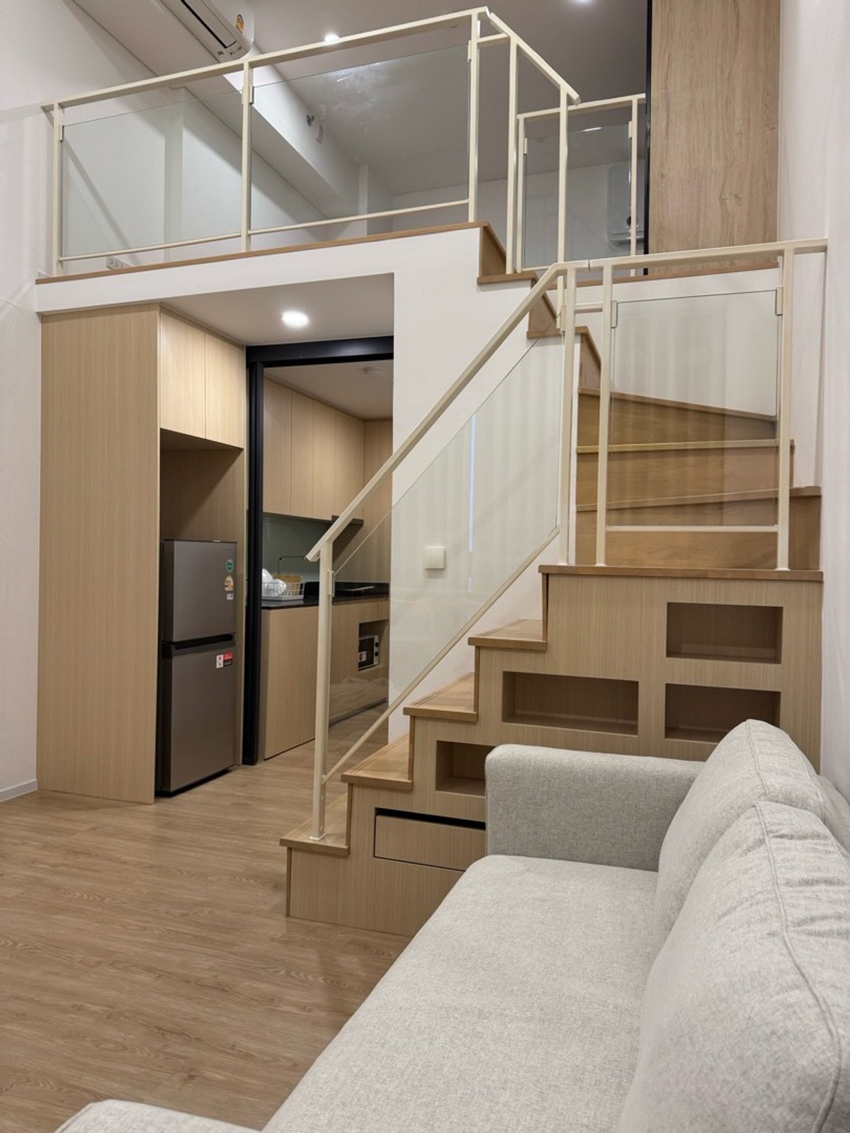 Siamese Rama 9 / Duplex 1 Bedroom (SALE WITH TENENT), ไซมิส พระราม 9 / 1 ห้องนอน (ขาย) LD002