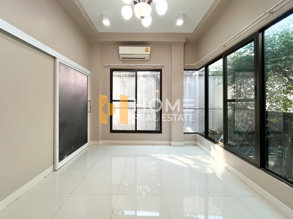 มัณฑนา อ่อนนุช - วงแหวน 4 / 6 ห้องนอน (ขาย), Manthana Onnut - Wongwan 4 / 6 Bedrooms (FOR SALE) POON136