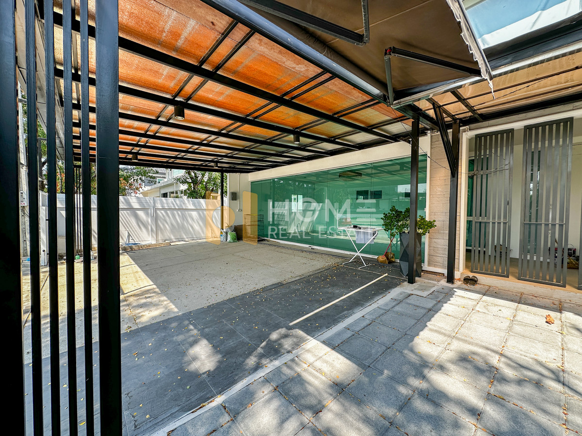 Rare Item! บ้านหน้าทะเลสาบ วิวหลักล้าน 🏞️ มัณฑนา 2 บางนา กม.7 / 4 ห้องนอน (ขาย), Mantana 2 Bangna Km.7 / 4 Bedrooms (FOR SALE) YOK047