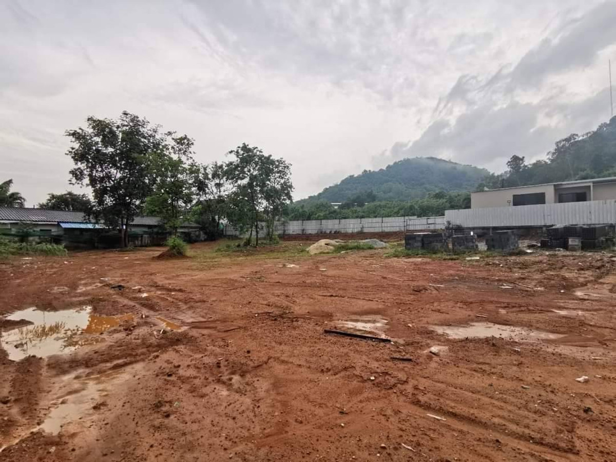 ที่ดิน 1 ไร่ 87 ตารางวา ถ.เก้ากิโล ซอย 10 สุรศักดิ์ ศรีราชา / (ขาย), Land 1 rai 87 square wah, Kao Kilo Road, Soi 10  Surasak, Sriracha / (FOR SALE) YEAN101