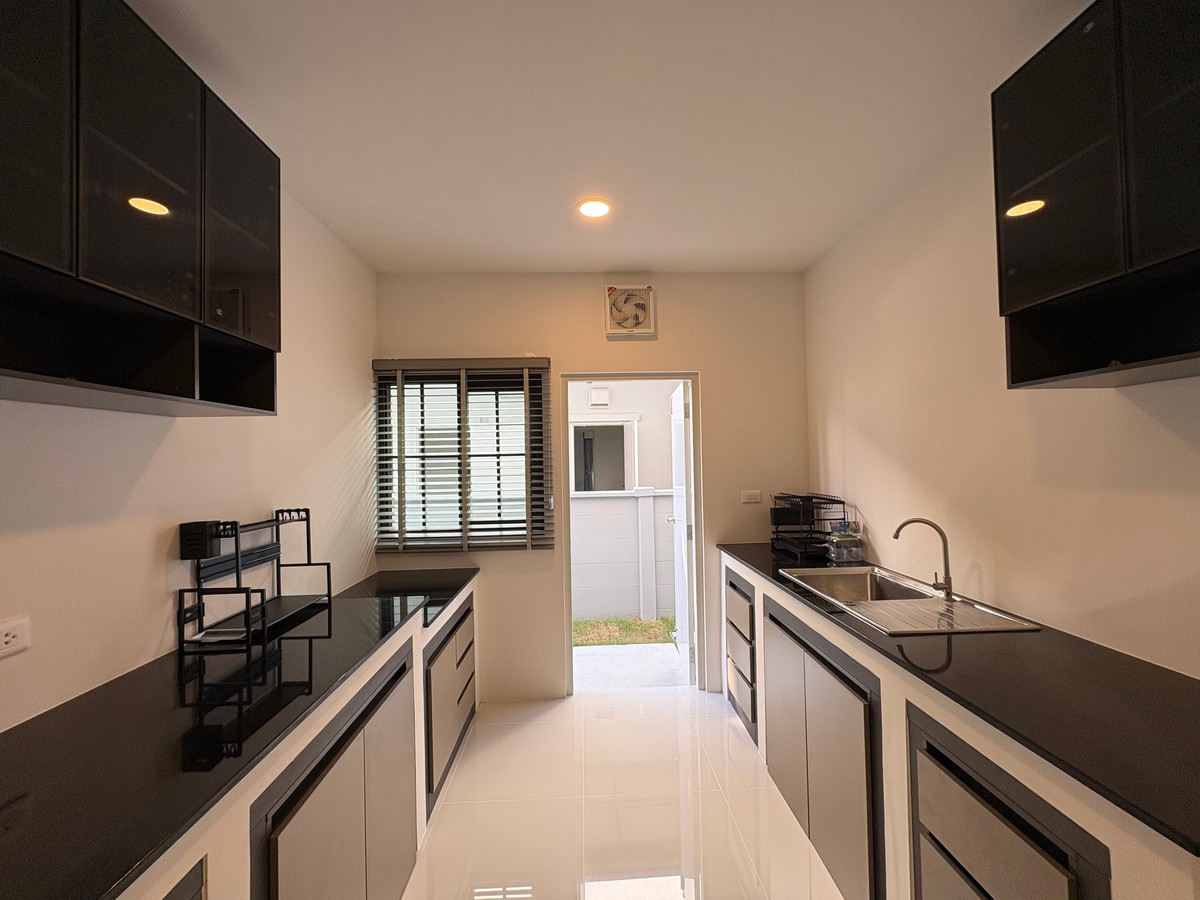 เซนโทร บางนา / 4 ห้องนอน (เช่า), Centro Bangna / 4 Bedrooms (FOR RENT) YOK040