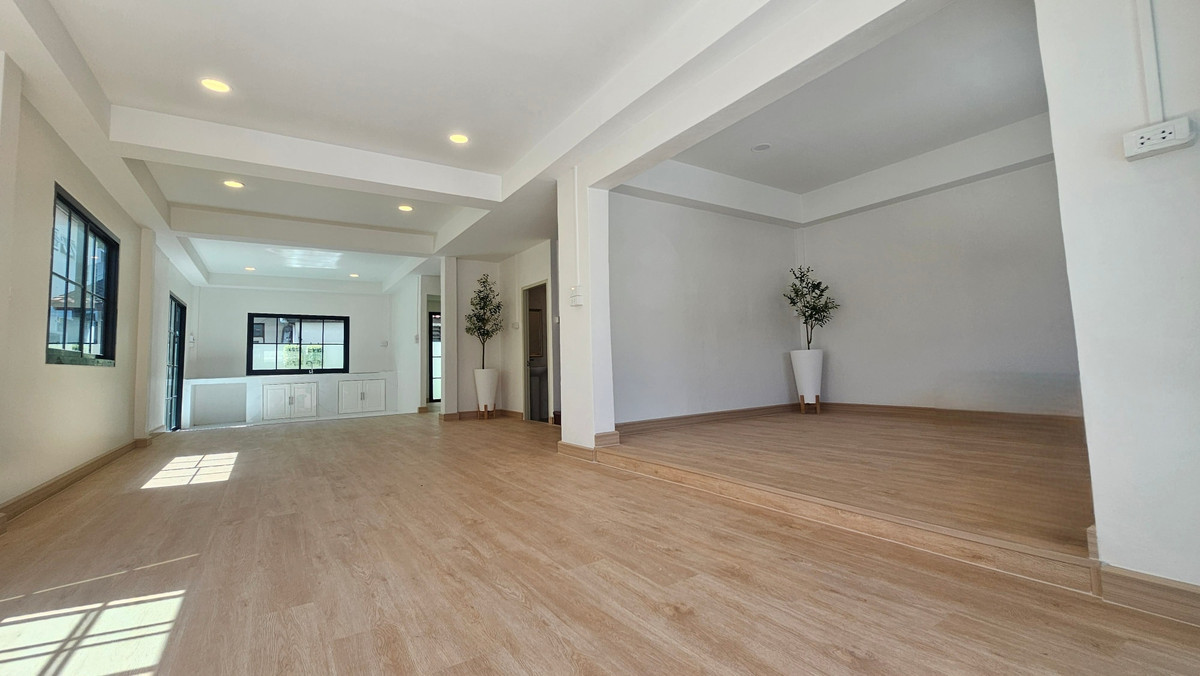 บ้านถาวรนิเวศน์ 2 / 4 ห้องนอน (ขาย), Baan Thavorn Niwet 2 / 4 Bedrooms (FOR SALE) G011