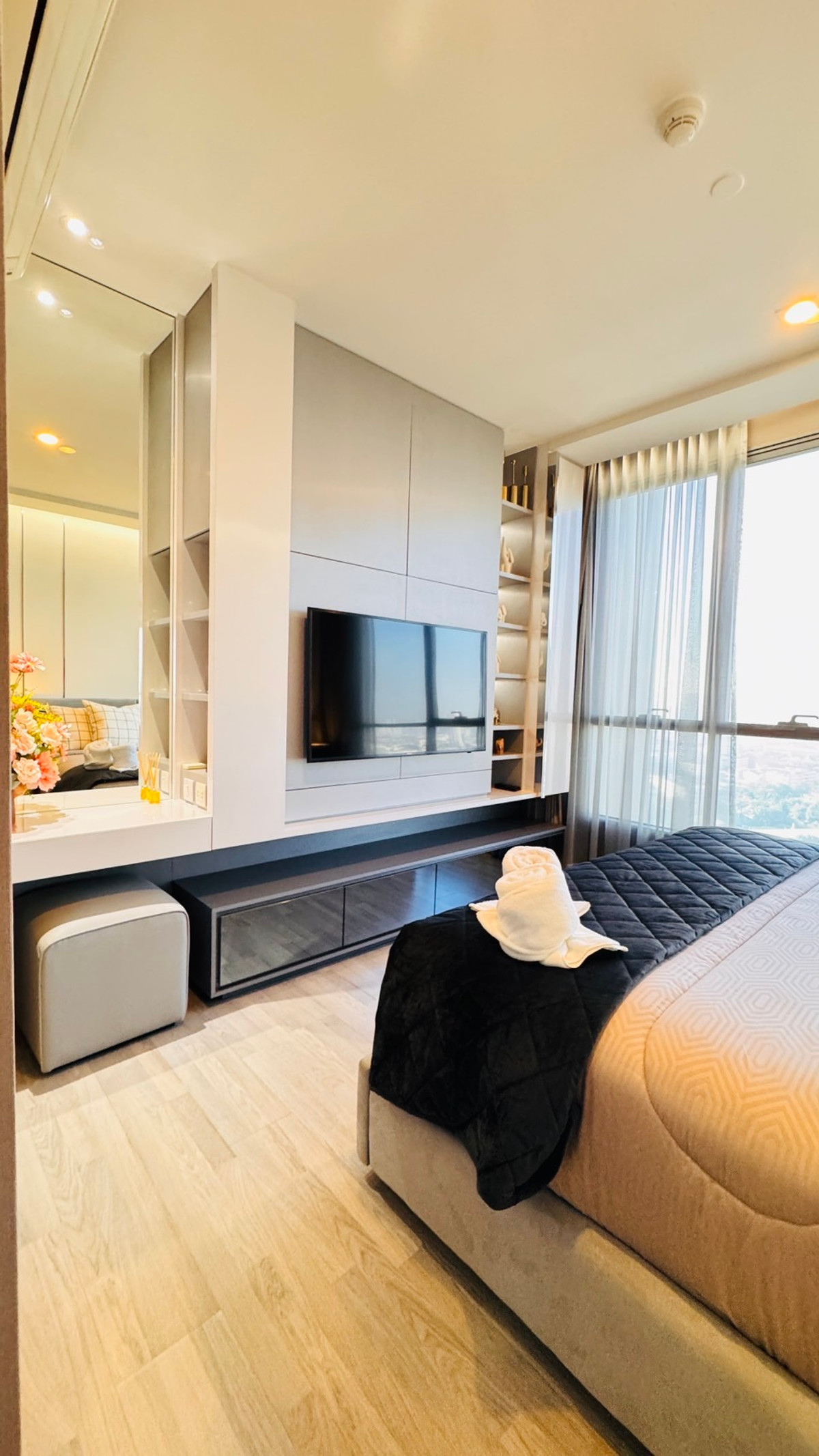 The Room Sathorn - St. Louis / 2 Bedrooms (FOR SALE), เดอะรูม สาทร - เซนต์หลุยส์ / 2 ห้องนอน (ขาย) LD022