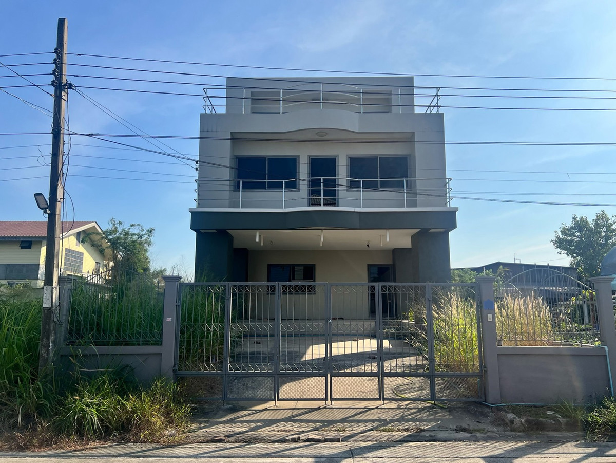 ร่มฤดี ร่มเกล้า 25/5 / 6 ห้องนอน (ขาย), Romrudee Romklao 25/5 / 6 Bedrooms (FOR SALE) BZD110