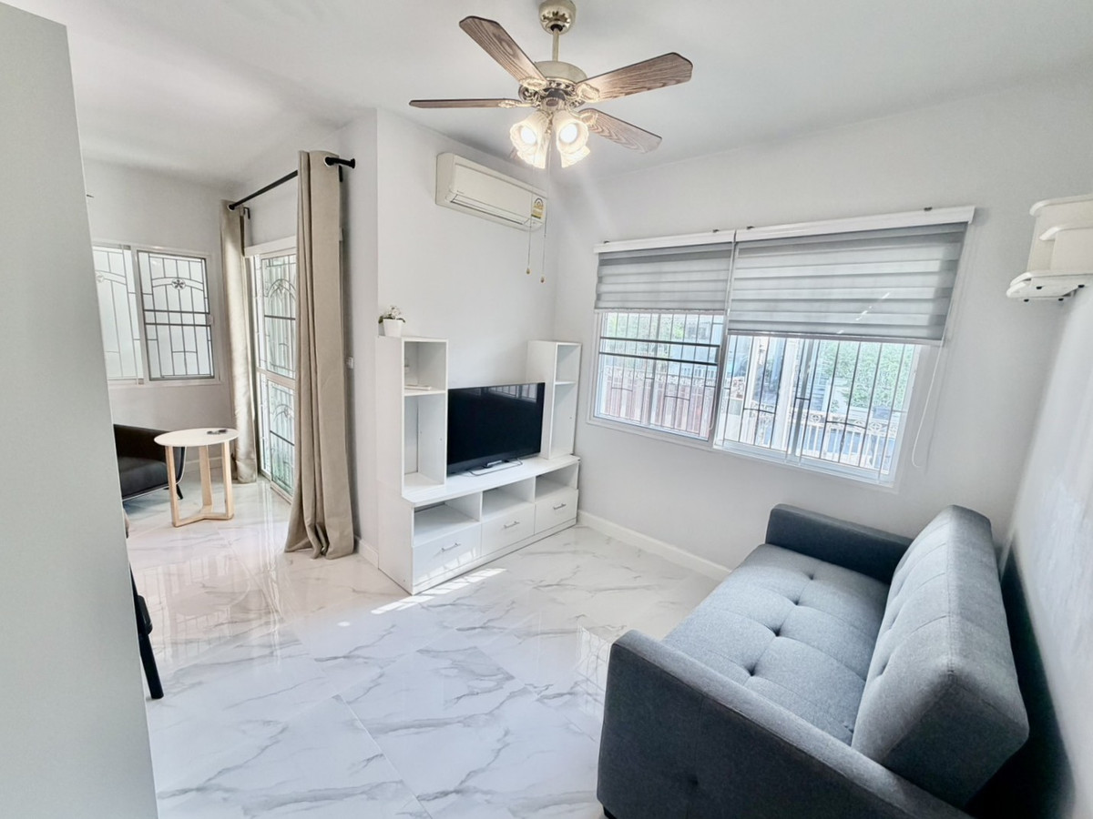 เดอะ วิลเลจ บางนา กม.10 / 3 ห้องนอน (เช่า), The Village Bangna KM.10 / 3 Bedrooms (FOR RENT) YOK029