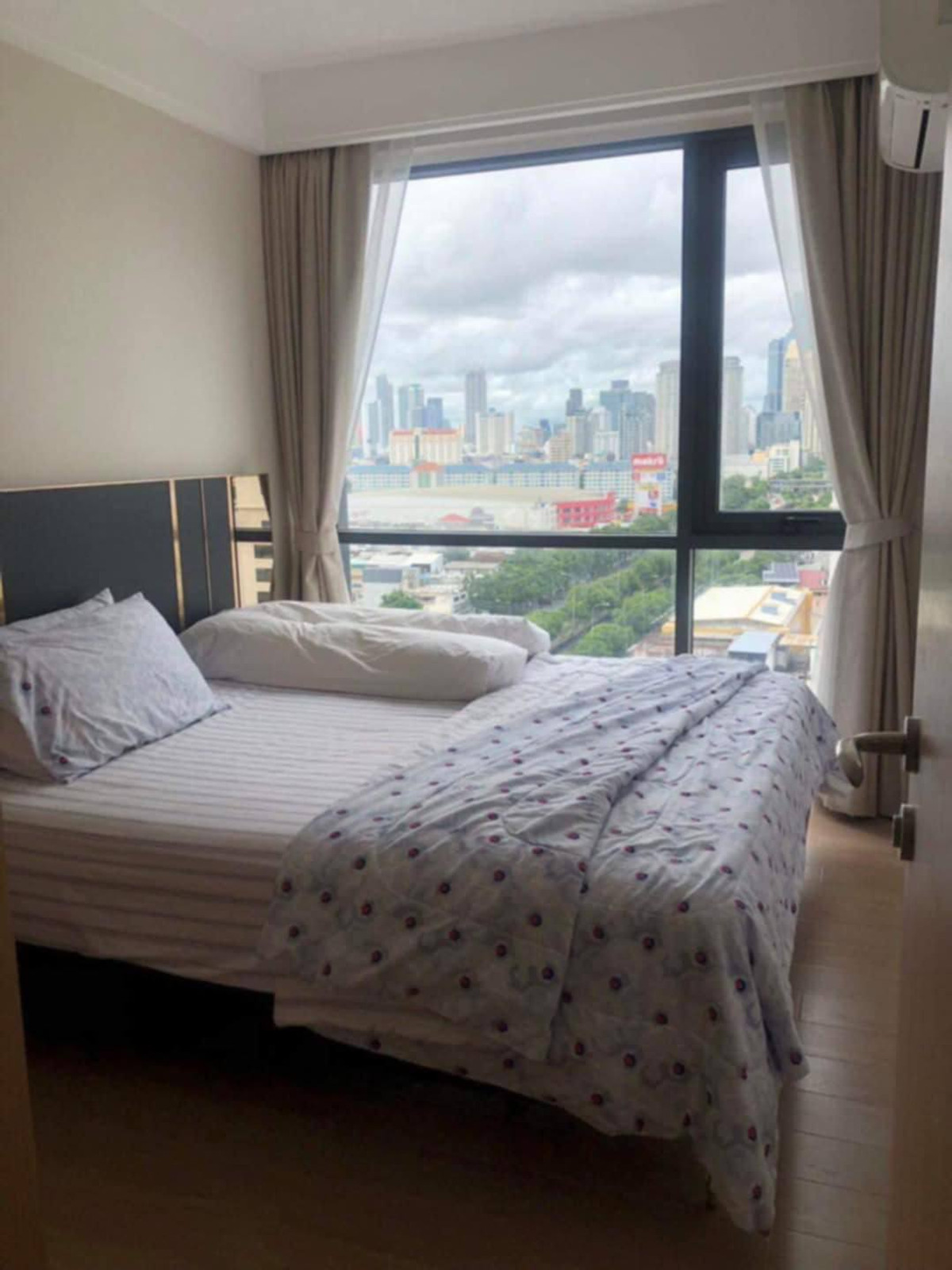 Regal Sathon - Naradhiwas / 1 Bedroom (FOR SALE), รีเกิล สาทร - นราธิวาส / 1 ห้องนอน (ขาย) LD033