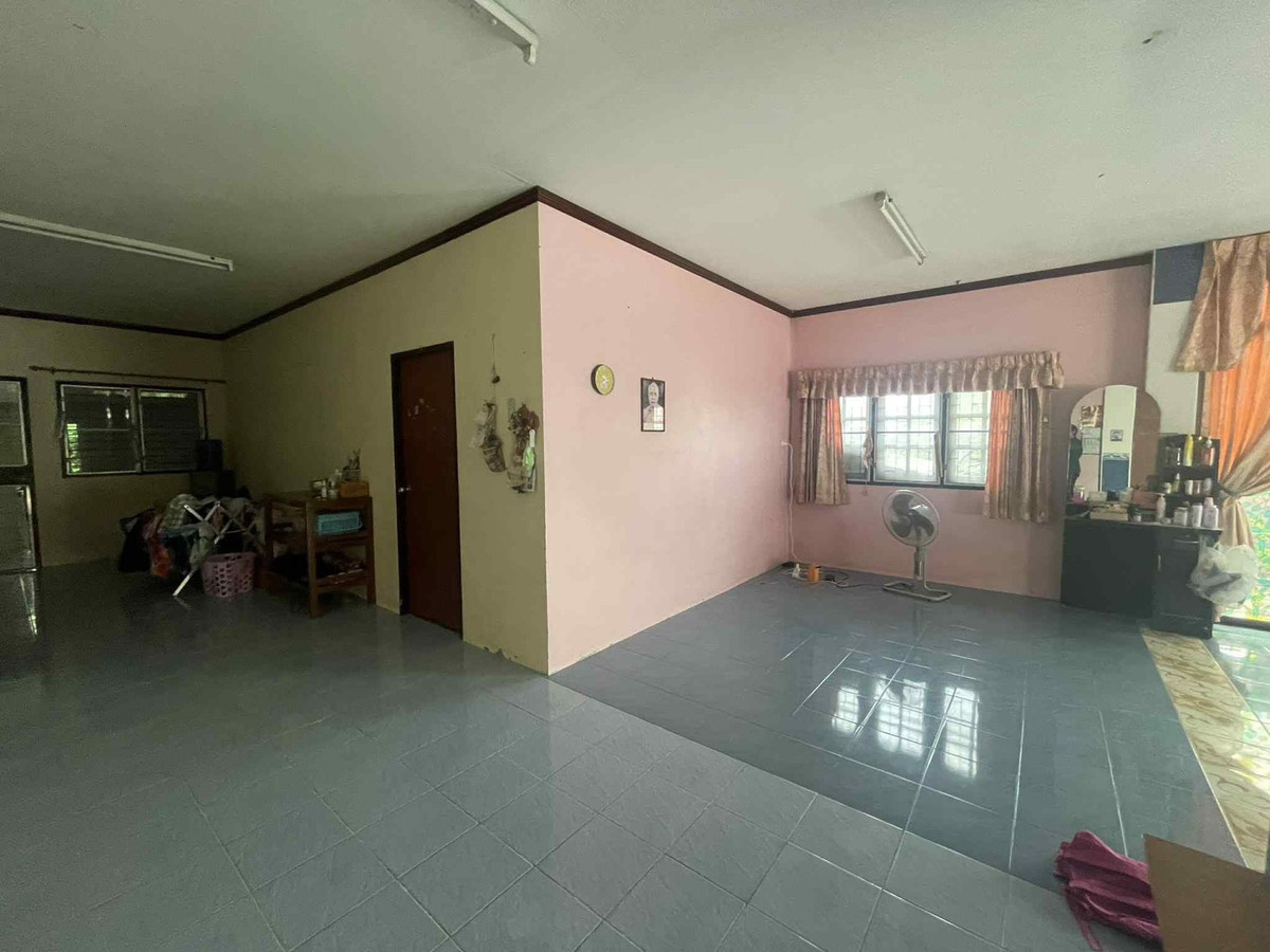 บ้านชั้นเดียว ซอยหมู่บ้านแสนรัก 3 อ.พานทอง จ.ชลบุรี / 4 ห้องนอน (ขาย), One - story house Soi Muban Saenrak 3 Phan Thong Dist, Chonburi / 4 Bedrooms (FOR SALE) YEAN016