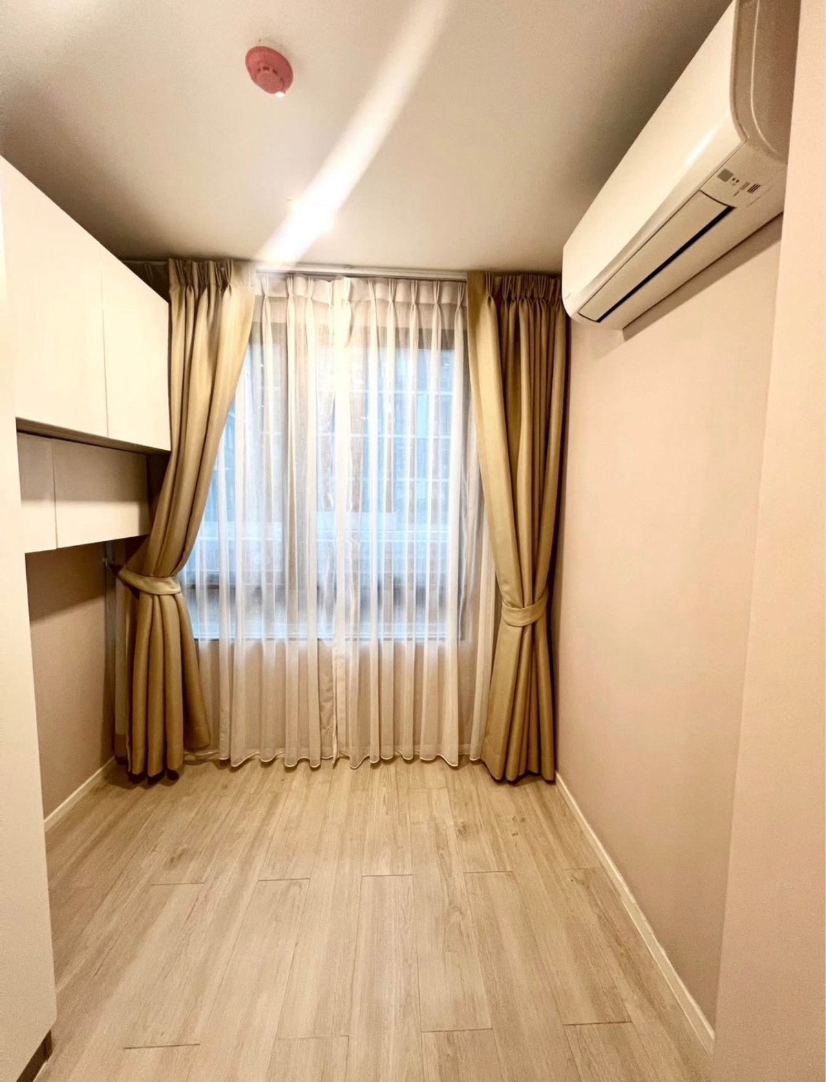 Atmoz Ladprao 71 / 2 Bedrooms (SALE WITH TENENT), แอทโมซ ลาดพร้าว 71 / 2 ห้องนอน (ขายพร้อมผู้เช่า) PINP225