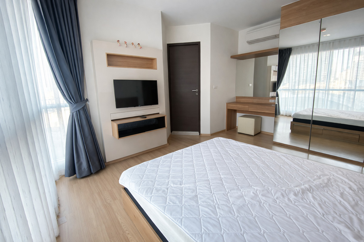 Rhythm Sathorn / 1 Bedroom (SALE WITH TENENT), ริธึ่ม สาทร / 1 ห้องนอน (ขายพร้อมผู้เช่า) PT031