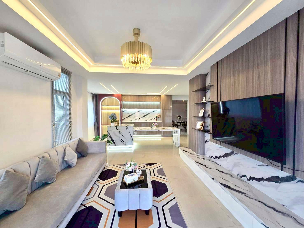 หมู่บ้านโชคชัยการ์เด้นโฮม 4 / 4 ห้องนอน (เช่า), Chokchai Home Garden Village 4 / 4 Bedrooms (FOR RENT) BEWN078