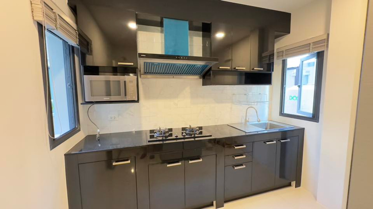 เซนโทร บางนา / 4 ห้องนอน (เช่า), Centro Bangna / 4 Bedrooms (FOR RENT) YOK070