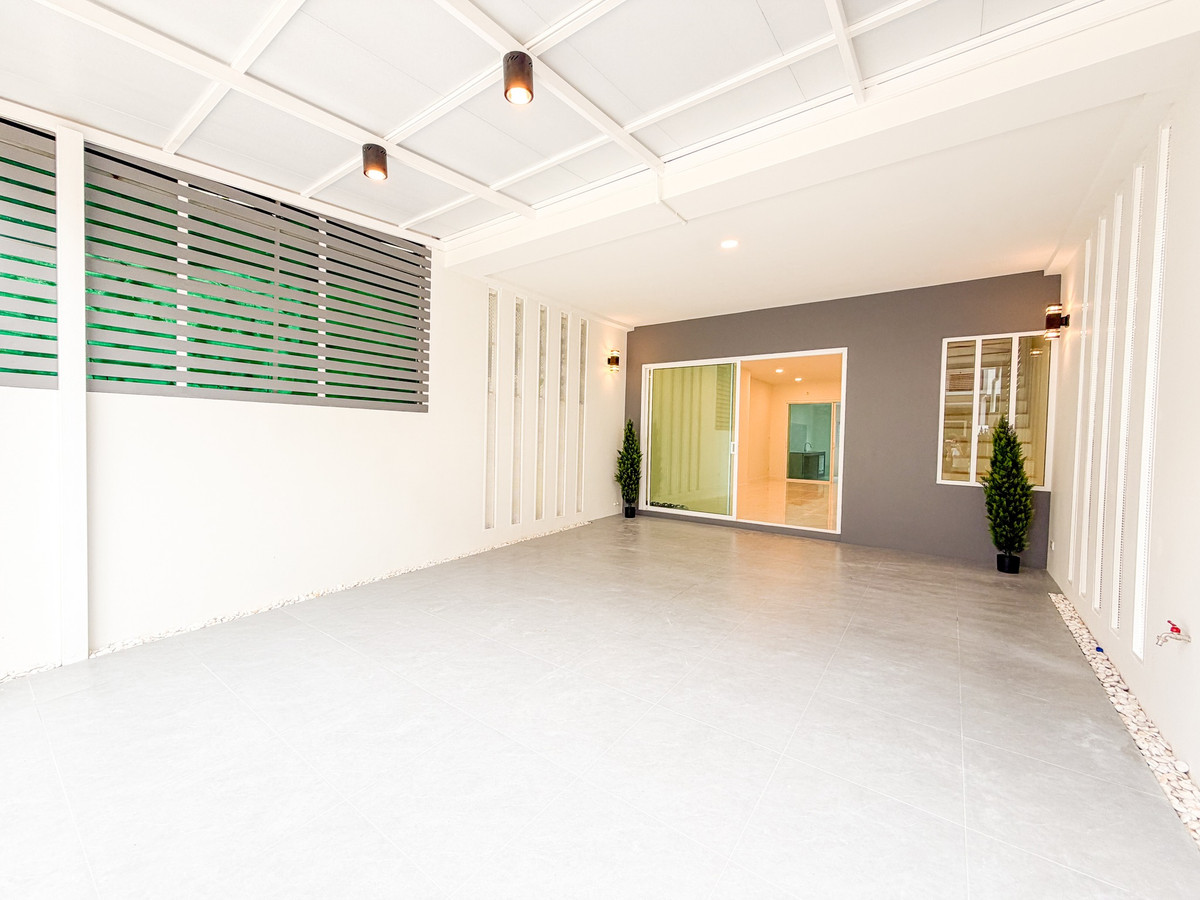 บารอนเนีย ทาวน์ ท่าน้ำนนท์ / 3 ห้องนอน (ขาย), Baronia Town Thanamnon / 3 Bedrooms (FOR SALE) AOM061