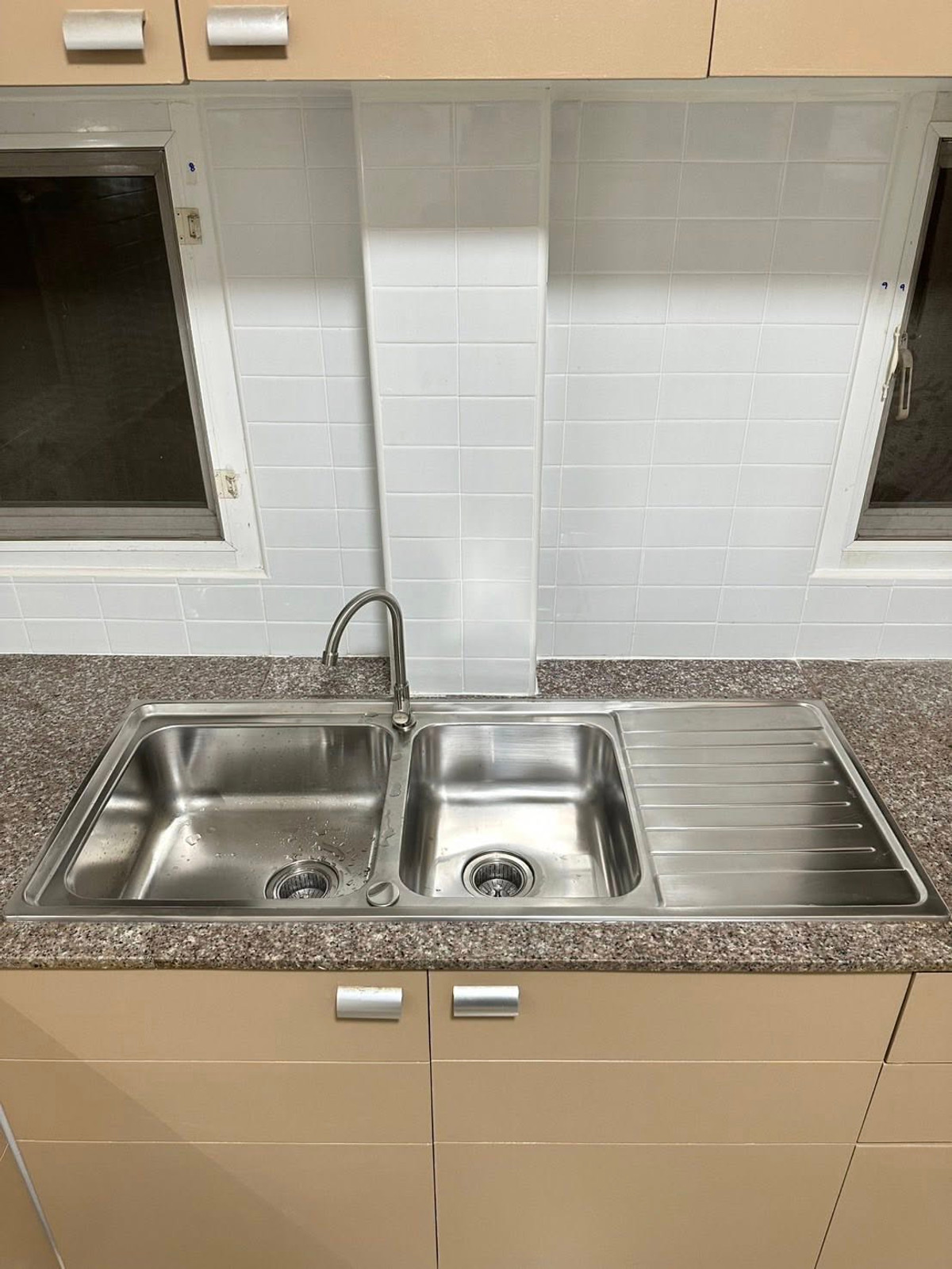 หมู่บ้านสิริศา 12 / 3 ห้องนอน (เช่า), Sirisa Village 12 / 3 Bedrooms (FOR RENT) BEWN076