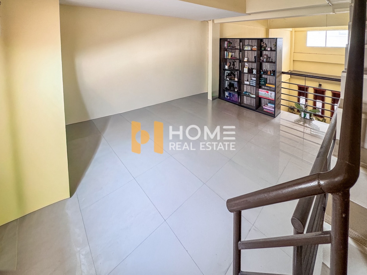 ทำเลหลัก คนผ่านทั้งวัน พร้อมเปิดกิจการทันที 🔥 เดอะ พอยท์ บ่อวิน / 3 ชั้น (ขาย), The Point Bowin / 3 Storey (FOR SALE) YEAN072