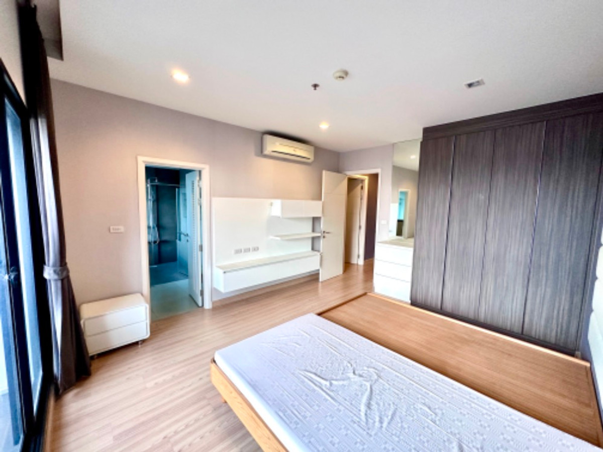 Urbano Absolute Sathon - Taksin / 2 Bedrooms (SALE WITH TENENT), เออร์บาโน่ แอบโซลูท สาทร - ตากสิน  / 2 ห้องนอน (ขายพร้อมผู้เช่า) PT086