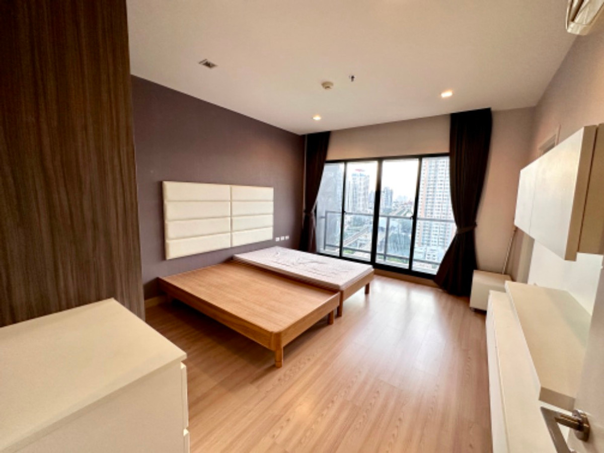 Urbano Absolute Sathon - Taksin / 2 Bedrooms (SALE WITH TENENT), เออร์บาโน่ แอบโซลูท สาทร - ตากสิน  / 2 ห้องนอน (ขายพร้อมผู้เช่า) PT086