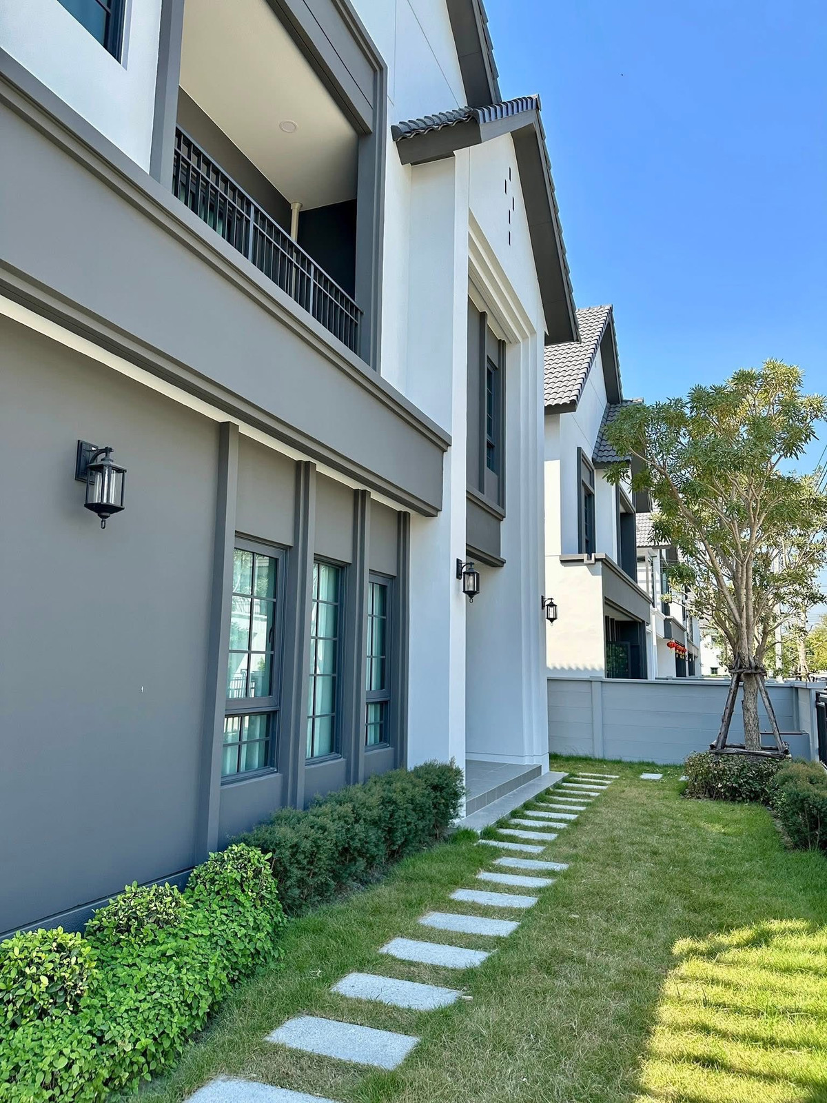 เซนโทร บางนา เฟส 2 / 4 ห้องนอน (เช่า), Centro Bangna Phase 2 / 4 Bedrooms (FOR RENT) YOK081