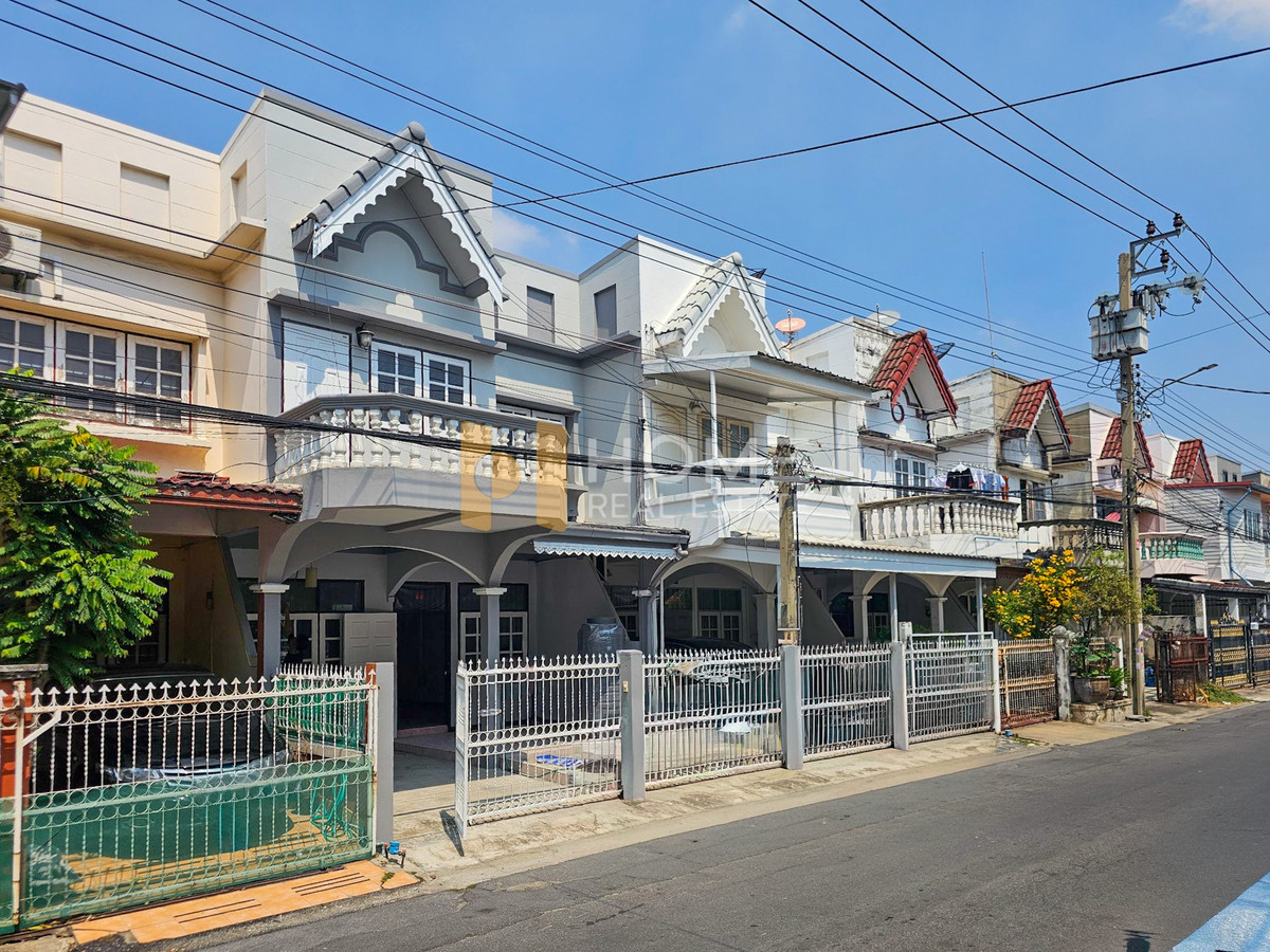ทาวน์โฮม รามอินทรา 40 แยก 8 / 4 ห้องนอน (ขาย), Townhome Ramintra 40 Intersection 8 / 4 Bedrooms (FOR SALE) TPM337