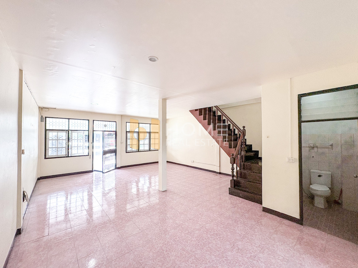 ทาวน์โฮม รามอินทรา 40 แยก 8 / 4 ห้องนอน (ขาย), Townhome Ramintra 40 Intersection 8 / 4 Bedrooms (FOR SALE) TPM337