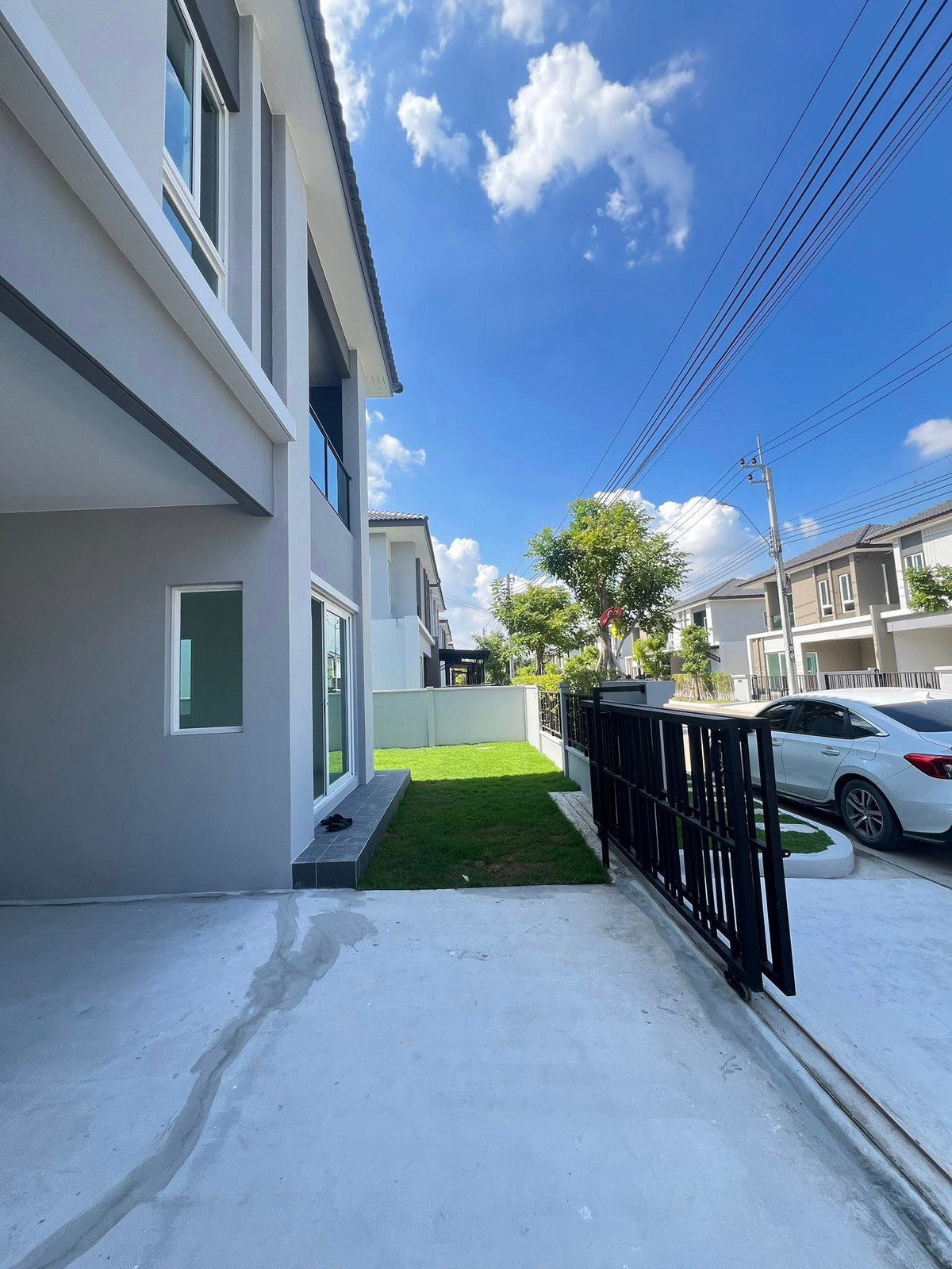 Pleno Town Sukhumvit - Theparak / 3 Bedrooms (SALE WITH TENENT), พลีโน่ ทาวน์ สุขุมวิท - เทพารักษ์ / 3 ห้องนอน (ขายพร้อมผู้เช่า) YOK039