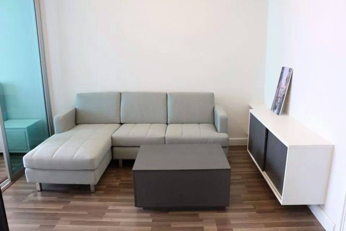 Bridge Sathorn - Narathiwas / 1 Bedroom (SALE WITH TENENT), บริดจ์ สาทร - นราธิวาส / 1 ห้องนอน (ขายพร้อมผู้เช่า) LD072