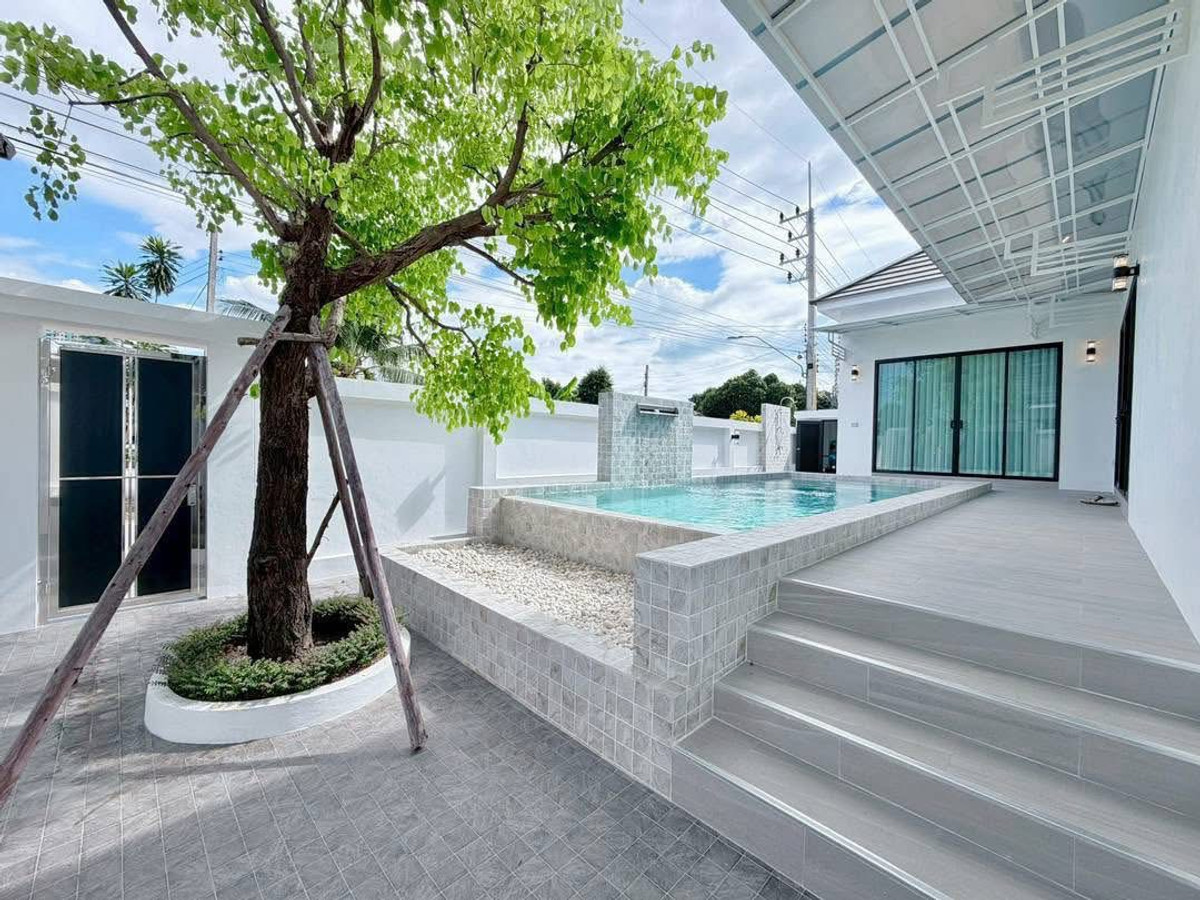 พูลวิลล่า ซอย บุณย์กัญจนาราม 8 / 4 ห้องนอน (ขาย), Pool Villa Soi Bunkanchanaram 8 / 4 Bedrooms (FOR SALE) AM038
