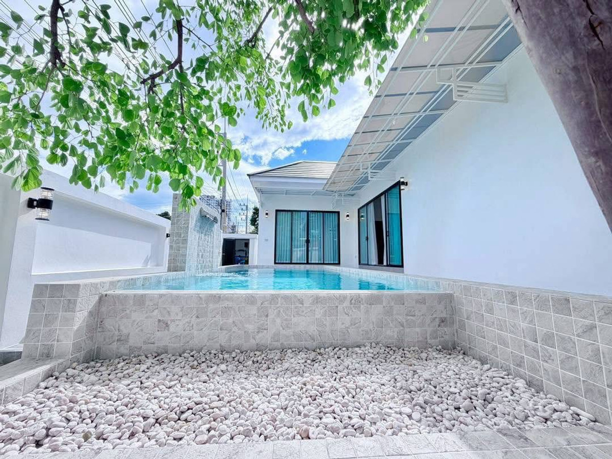 พูลวิลล่า ซอย บุณย์กัญจนาราม 8 / 4 ห้องนอน (ขาย), Pool Villa Soi Bunkanchanaram 8 / 4 Bedrooms (FOR SALE) AM038